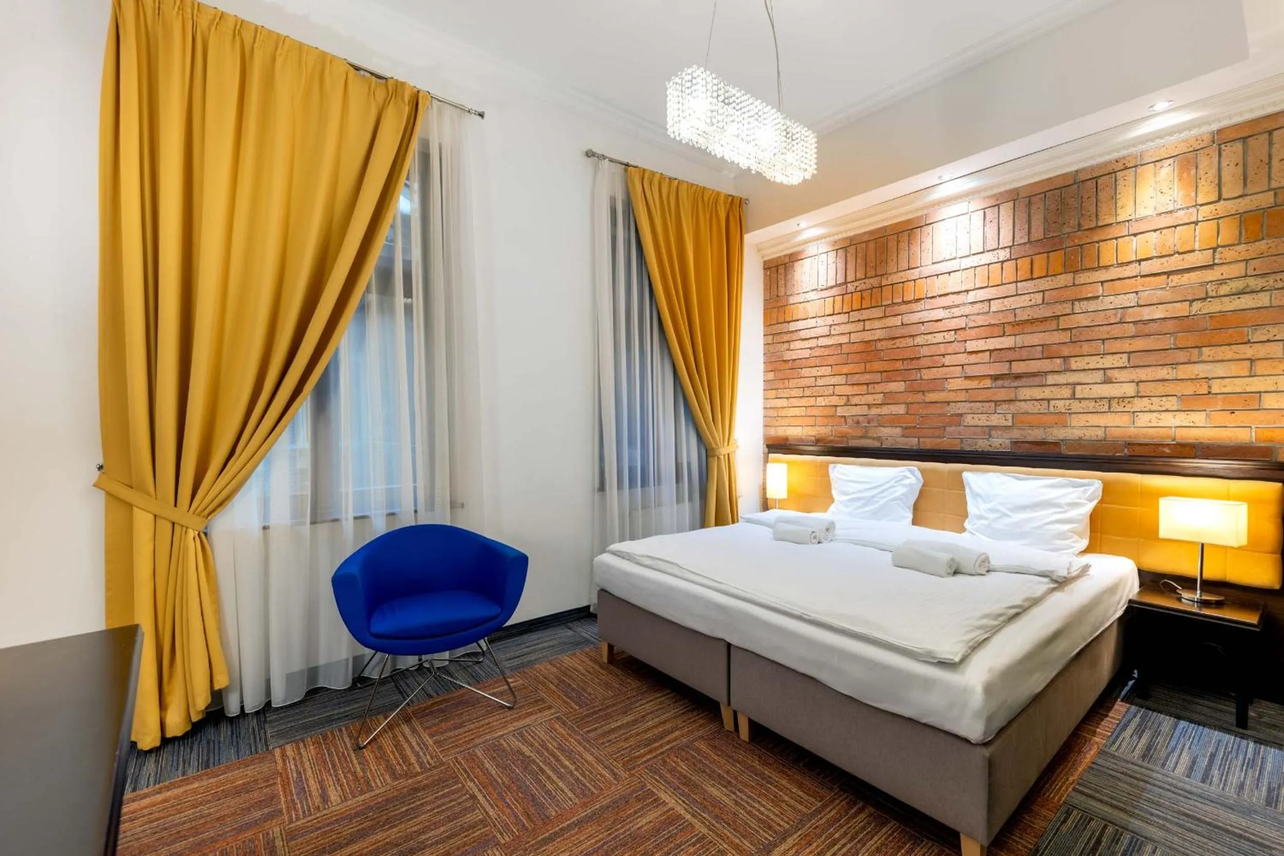 Bed in Palazzo Rosso Old Town