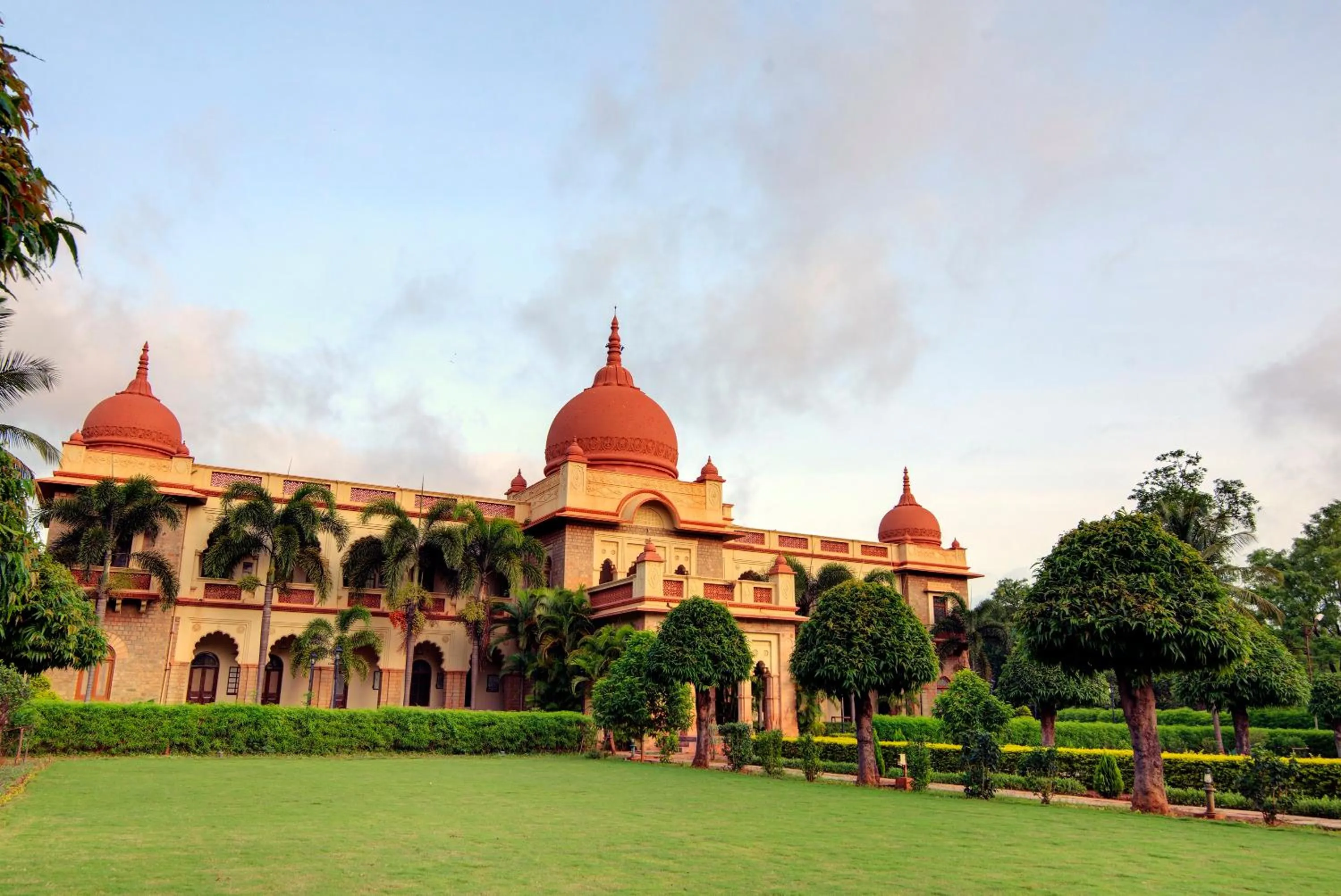 WelcomHeritage Shivavilas Palace, HAMPI