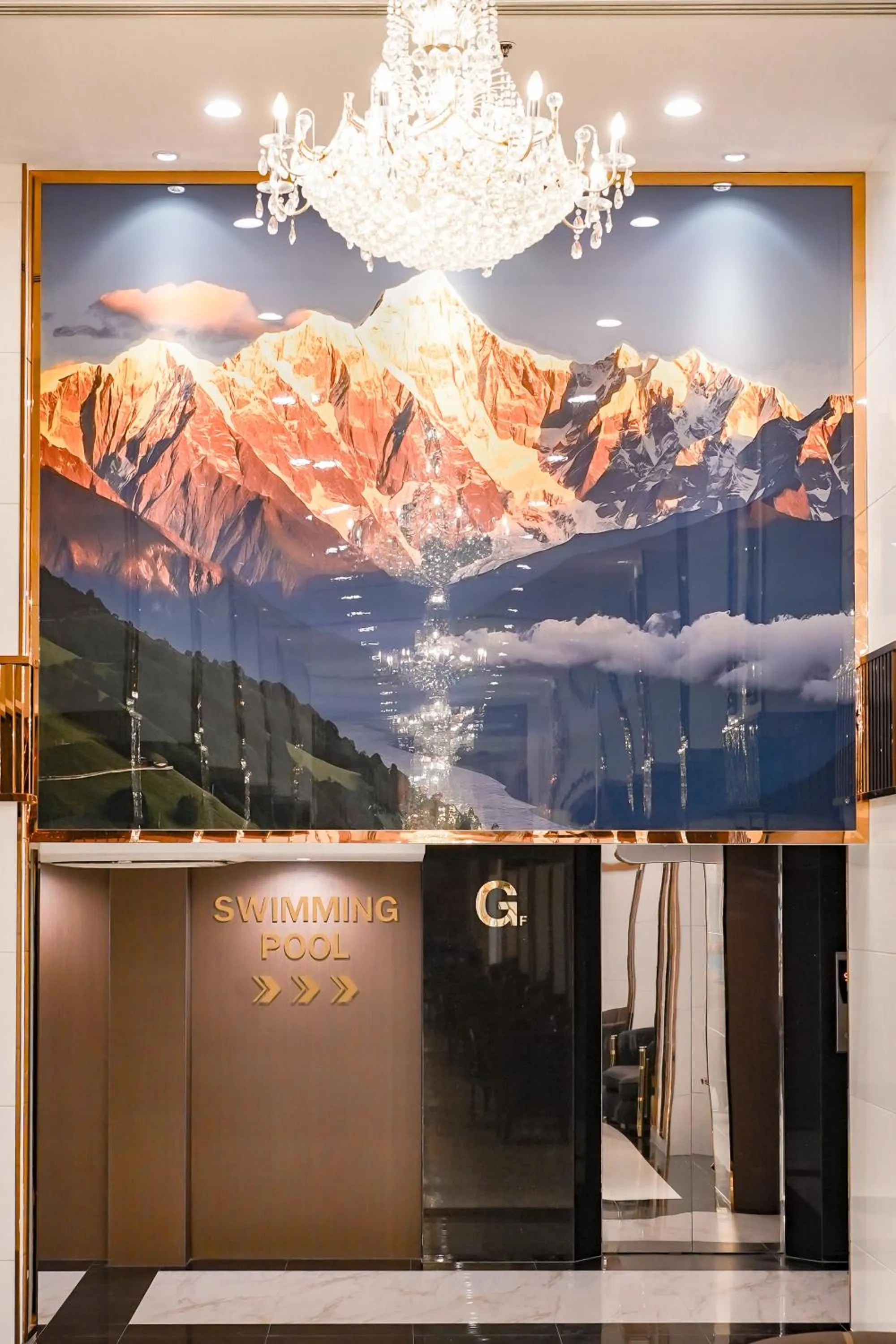 Lobby or reception in Golden Empire Suvarnabhumi Hotel