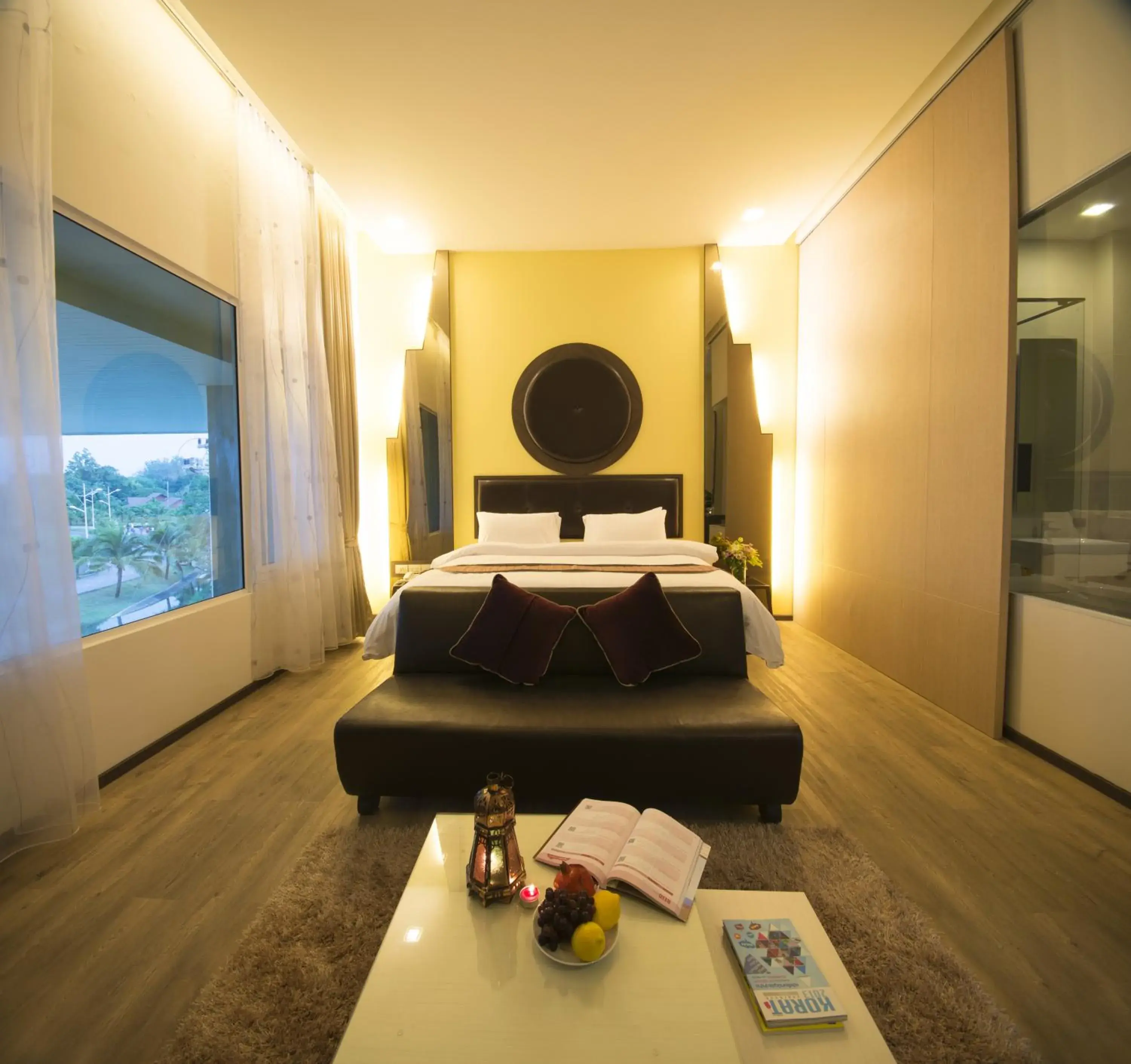 Bed in The Beverly Hills Hotel Bed in The Beverly Hills Hotel