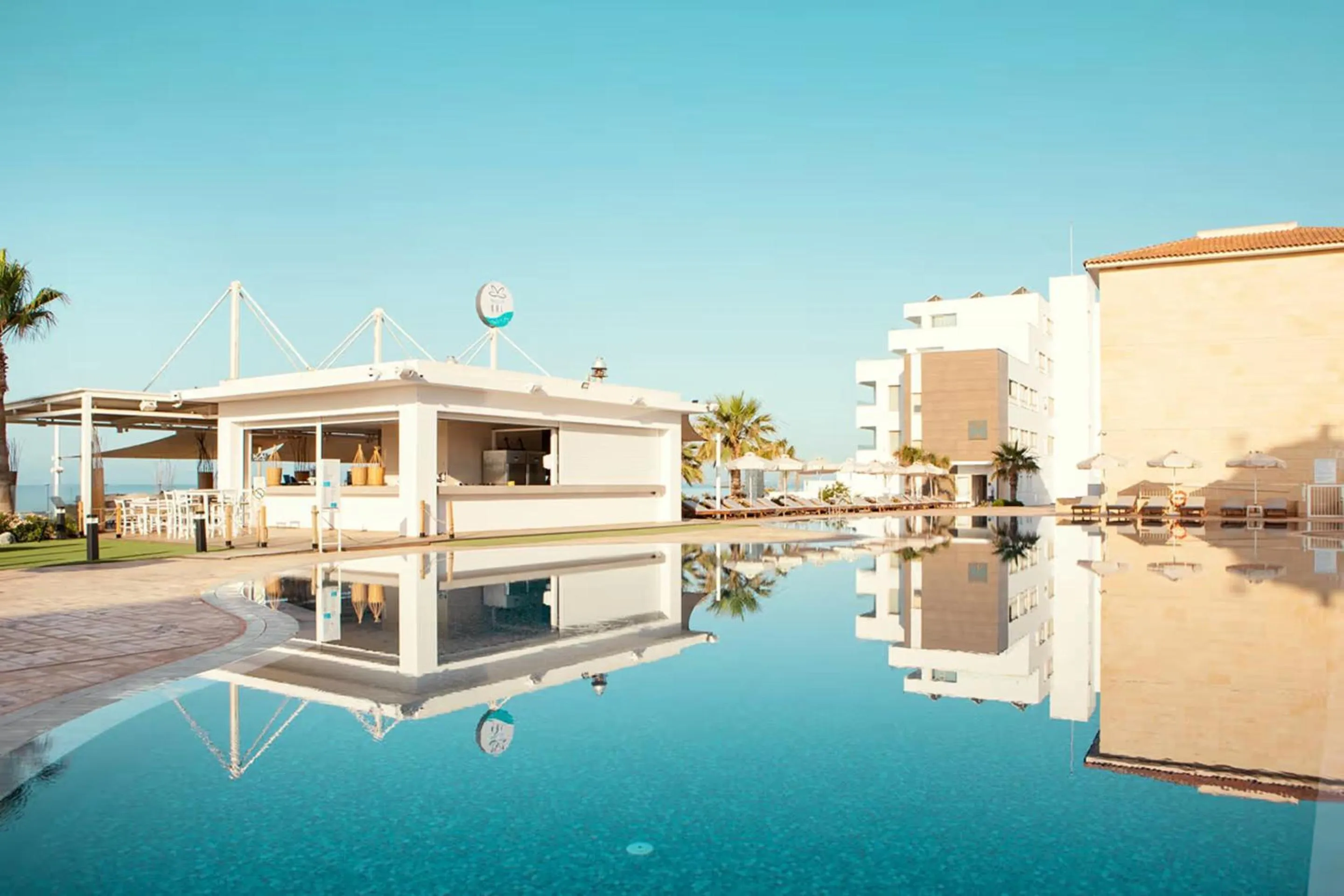 Lounge or bar in Piere - Anne Beach Hotel