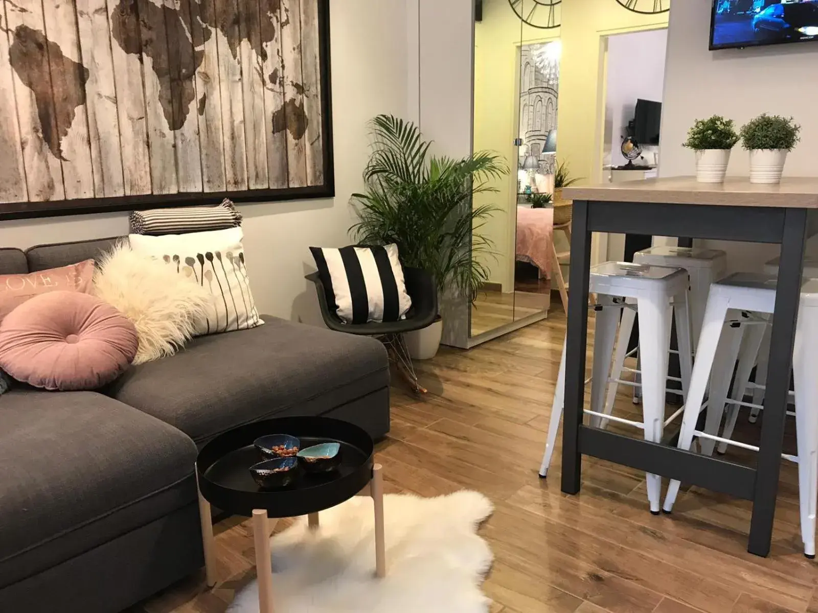 Arena Design Apartments with FREE Private Parking and with a terrace Arena Design Apartments with FREE Private Parking and with a terrace