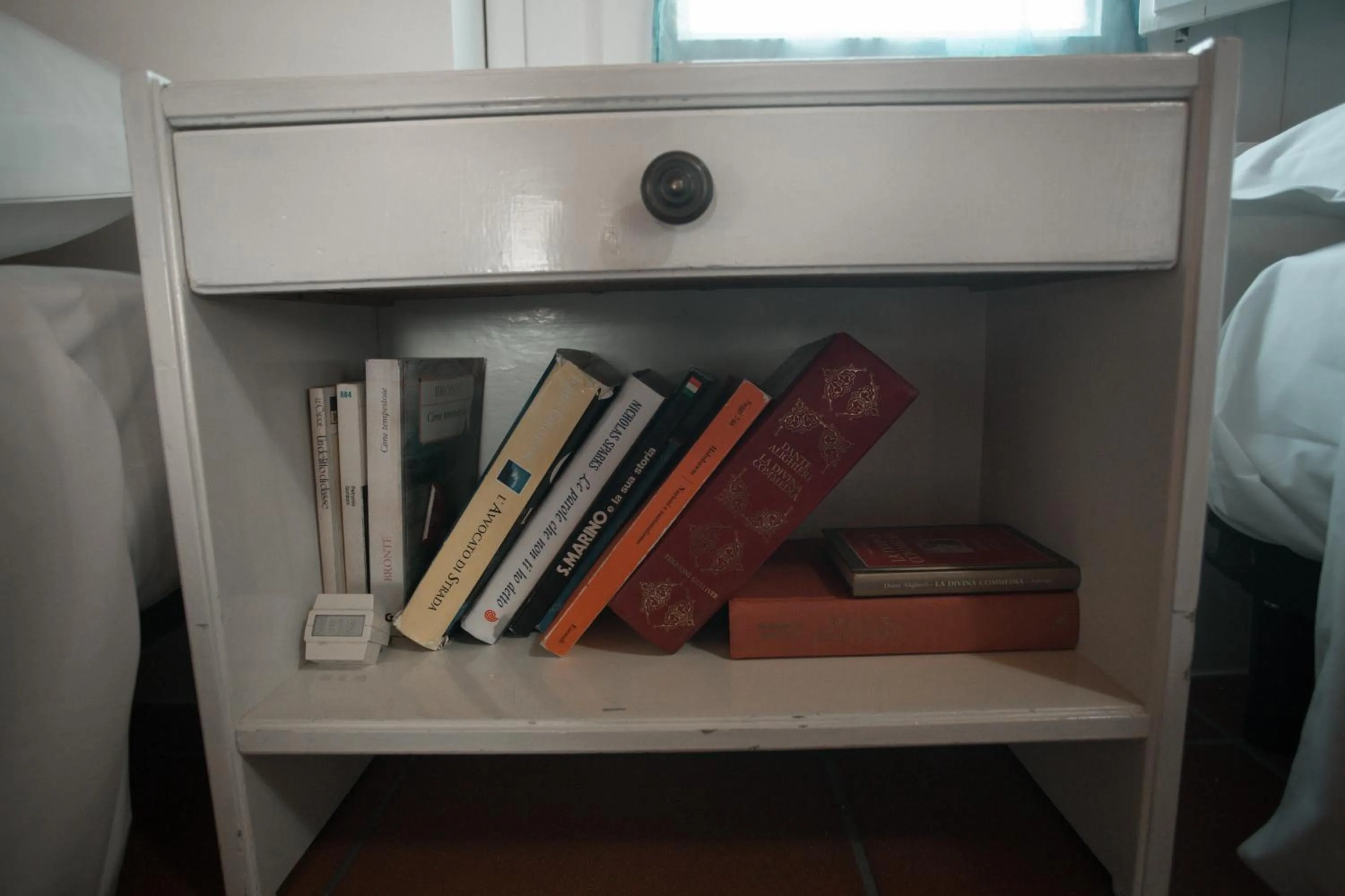 Decorative detail in Donna Lina