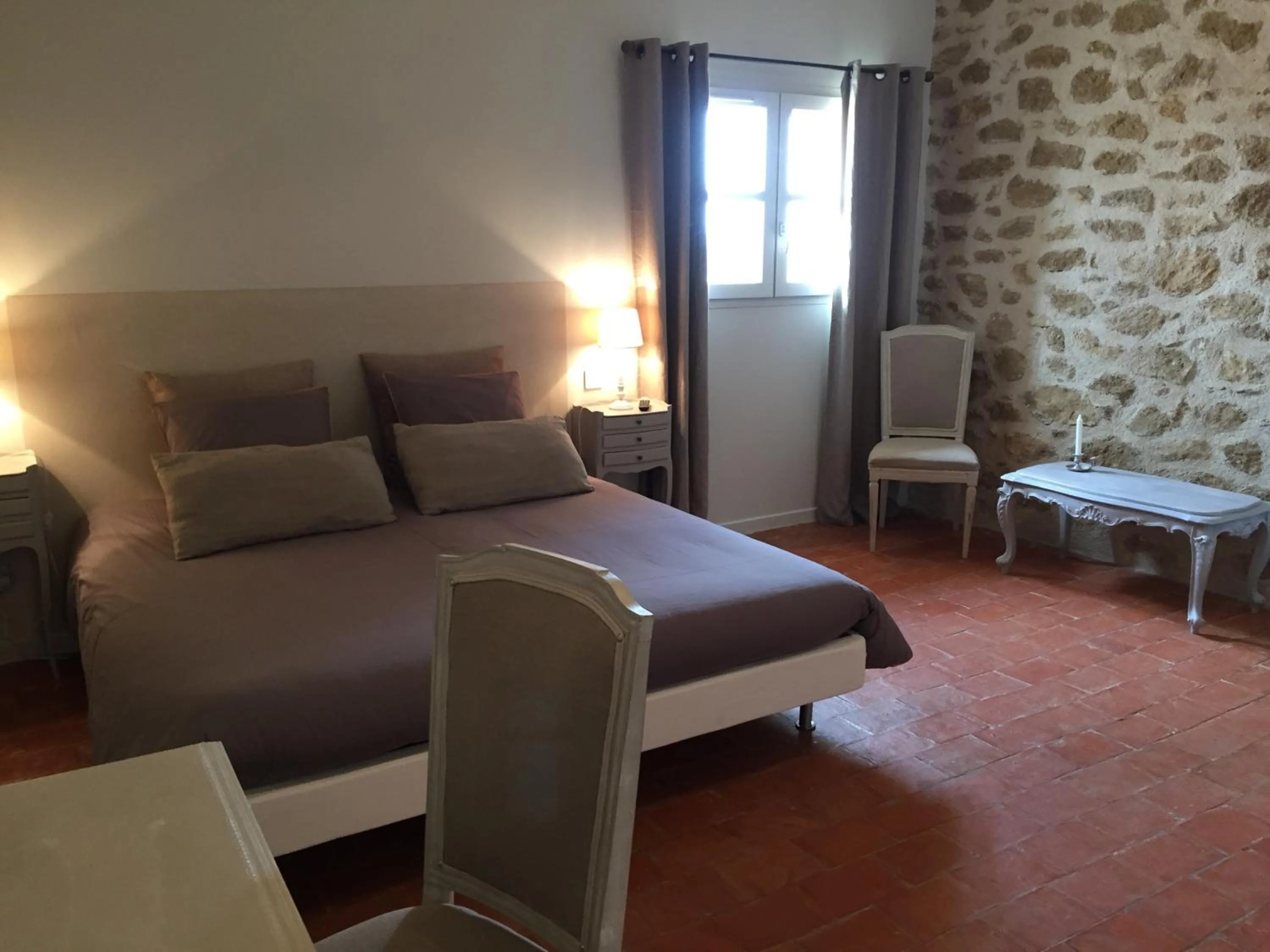 Deluxe King Room in La Rivayne