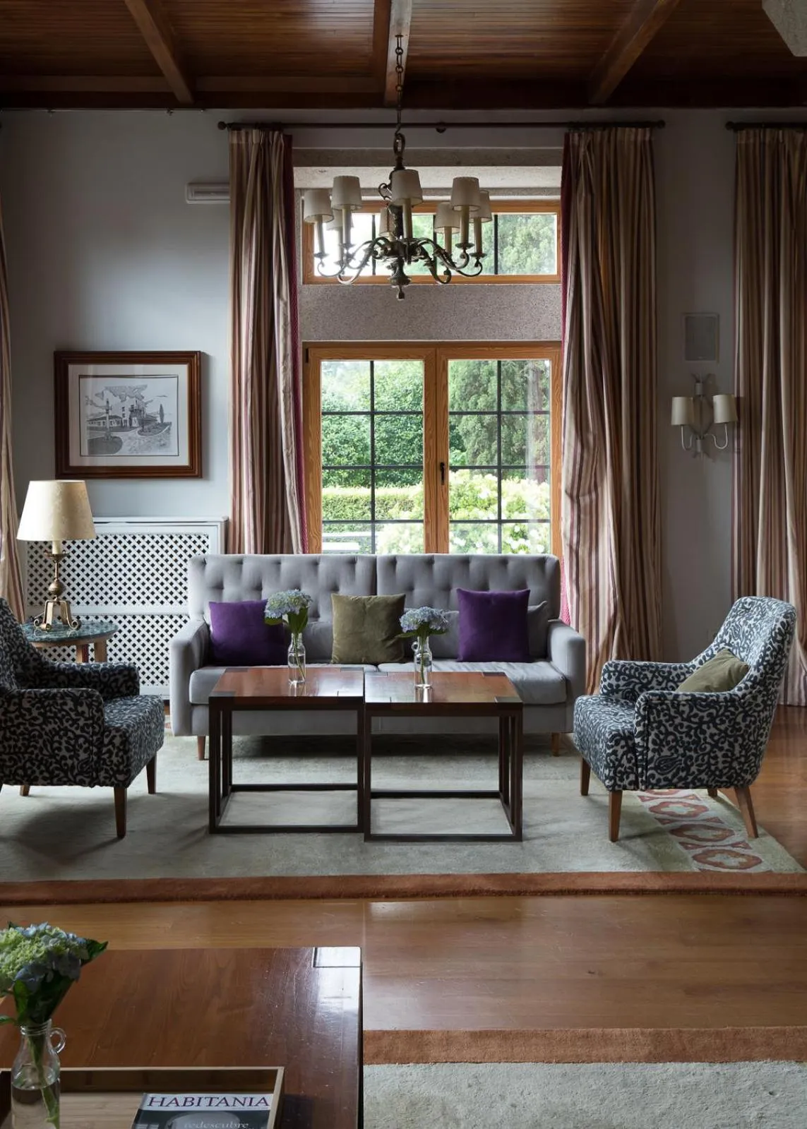 Communal lounge/ TV room in Parador de Tui