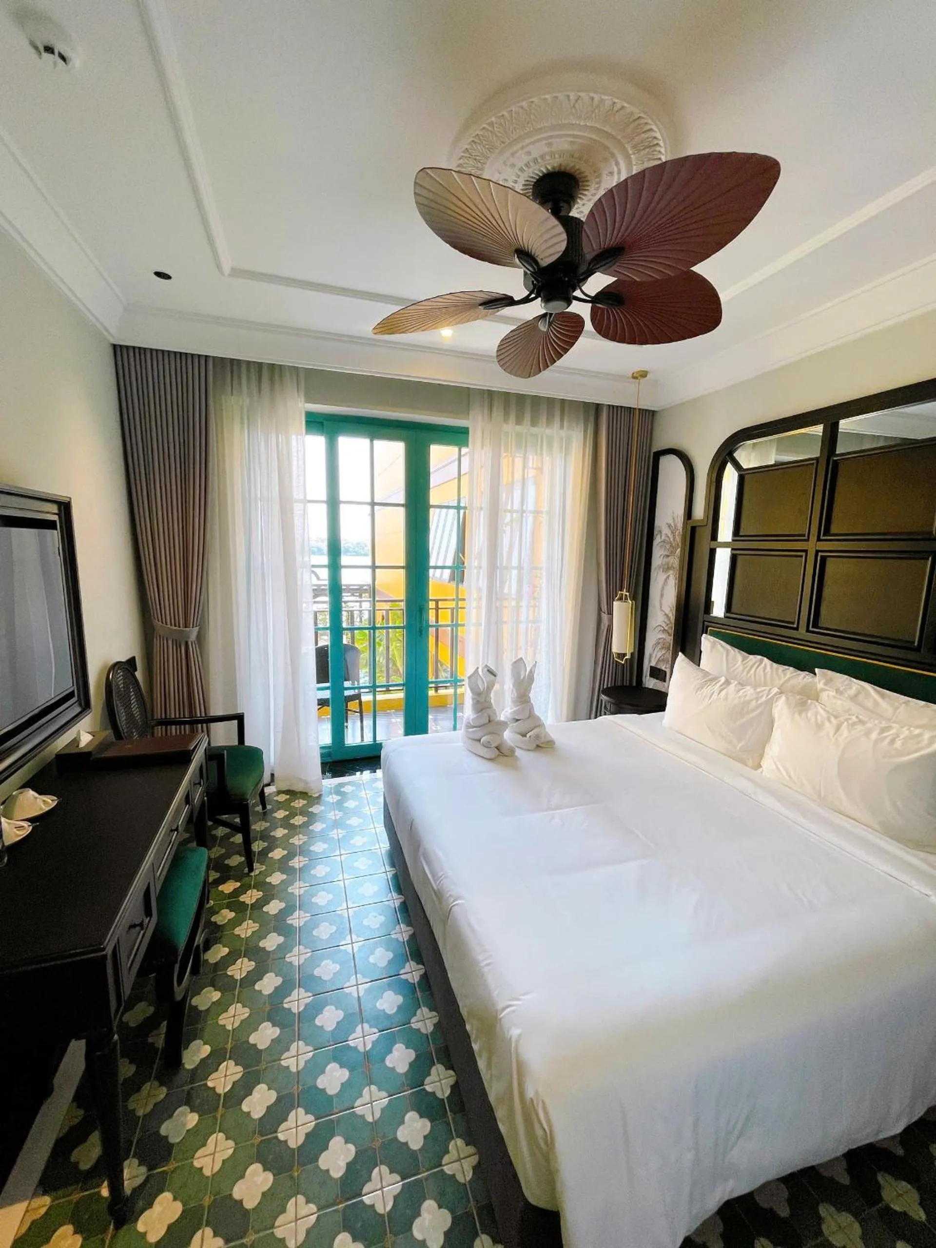 Deluxe with Pool/Partial River View & Balcony - single occupancy in L'Heritage Riverside Hoi An