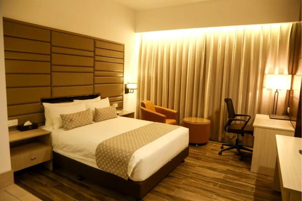 Bed in Best Western S K S Chattogram