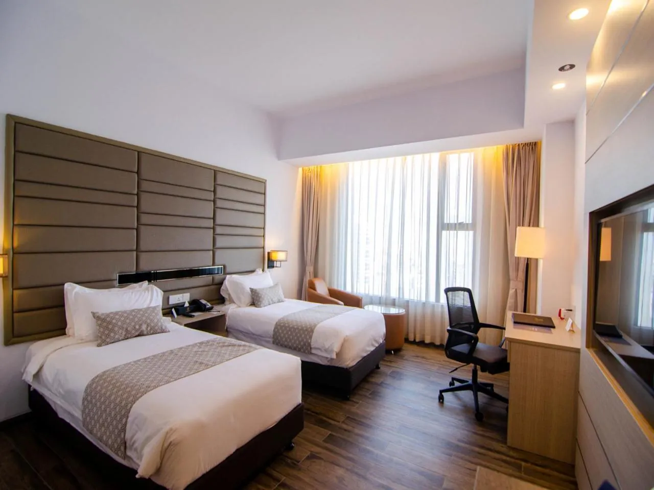 Bed in Best Western S K S Chattogram