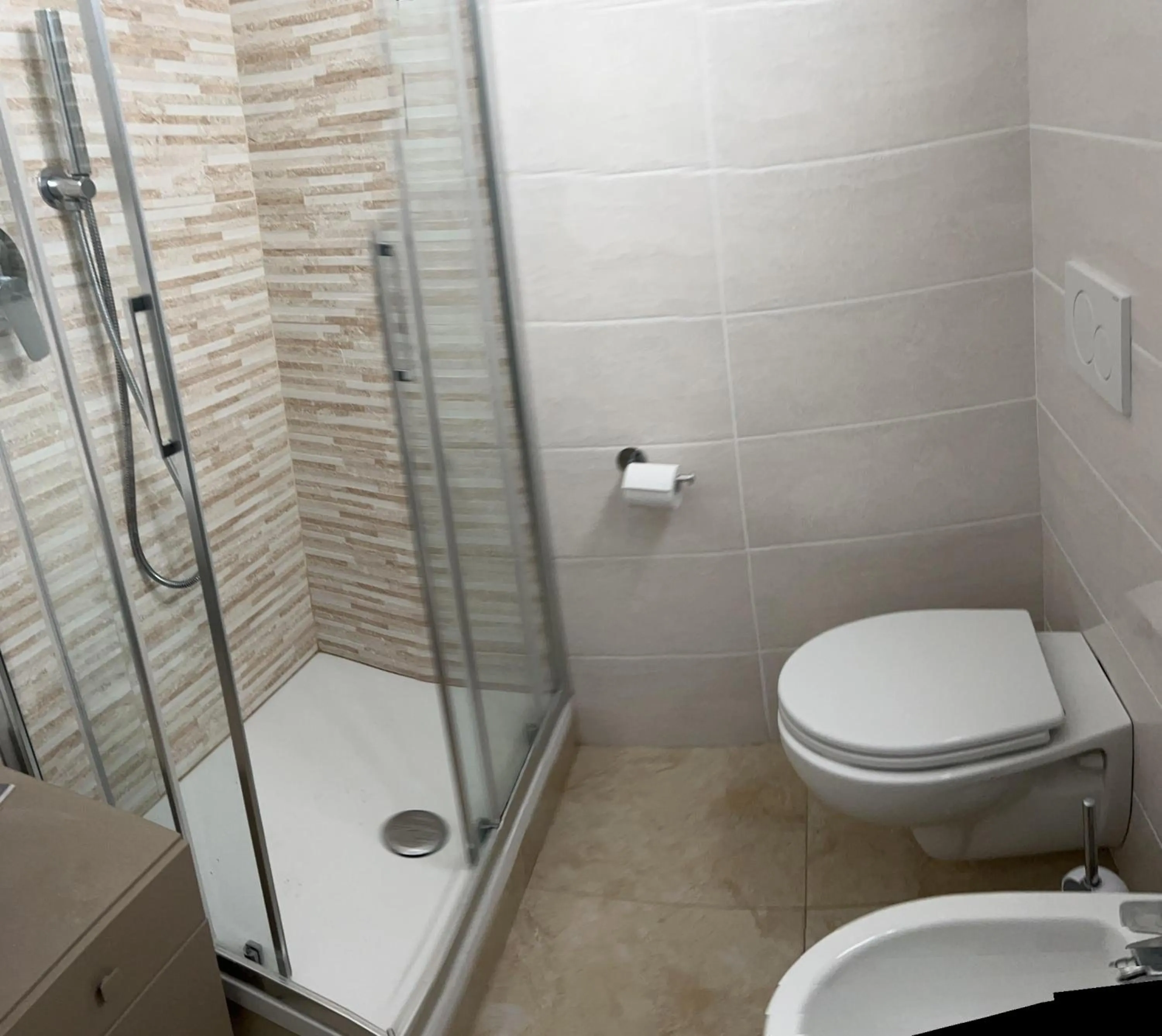 Bathroom in Hotel Athena