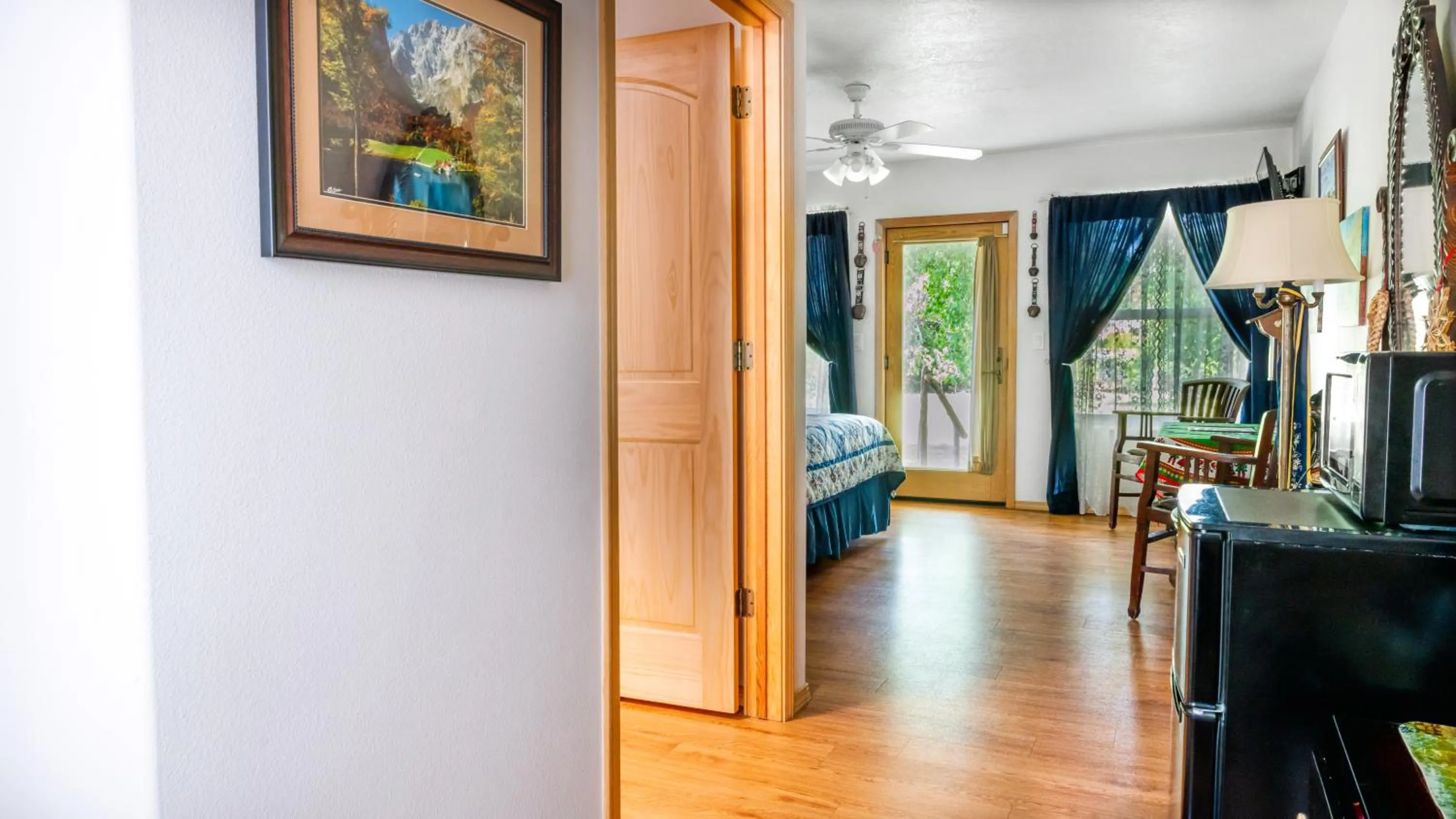 Bedroom in Red Horse Bed and Breakfast