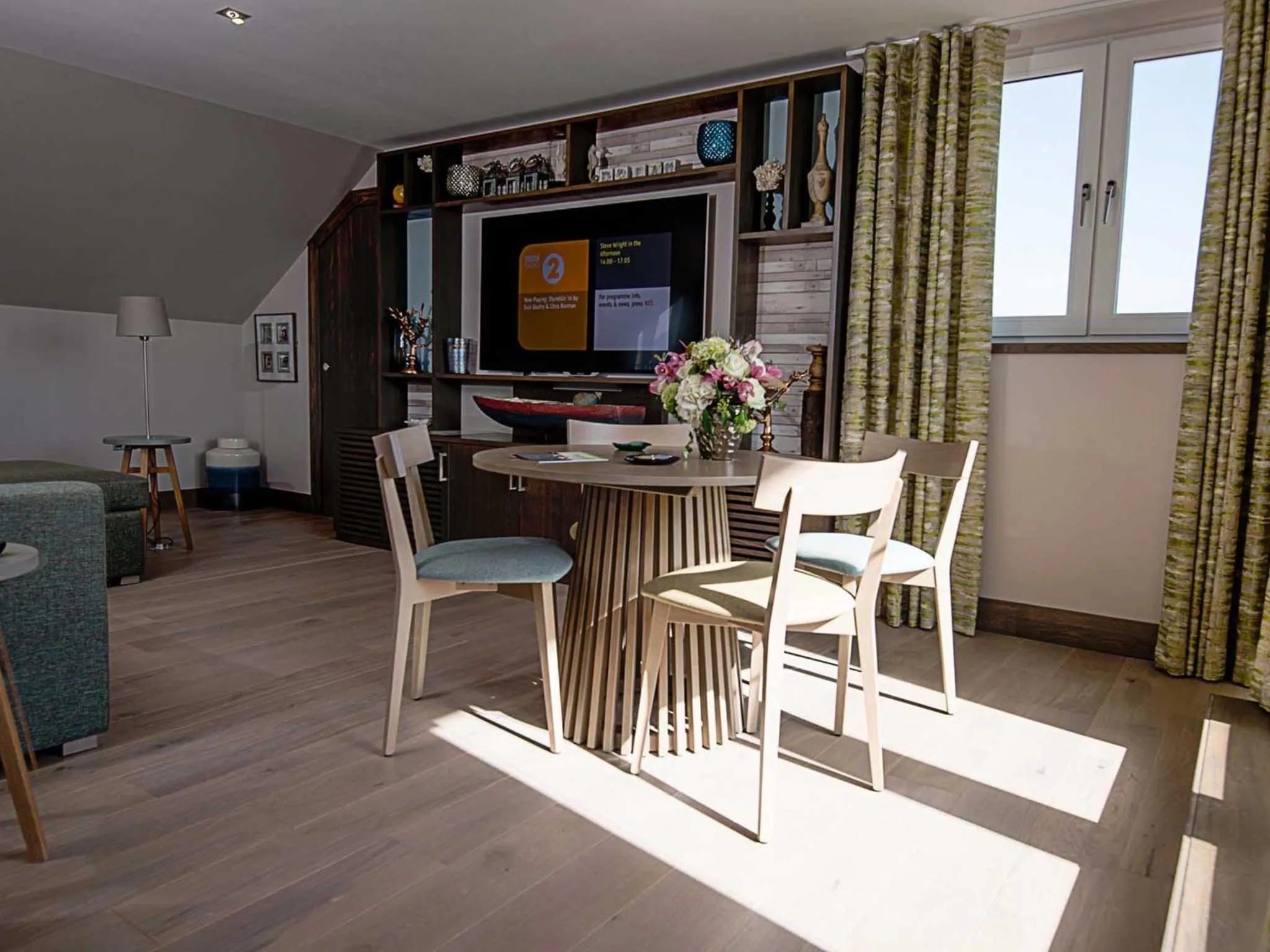 TV and multimedia in The Waterside Hotel