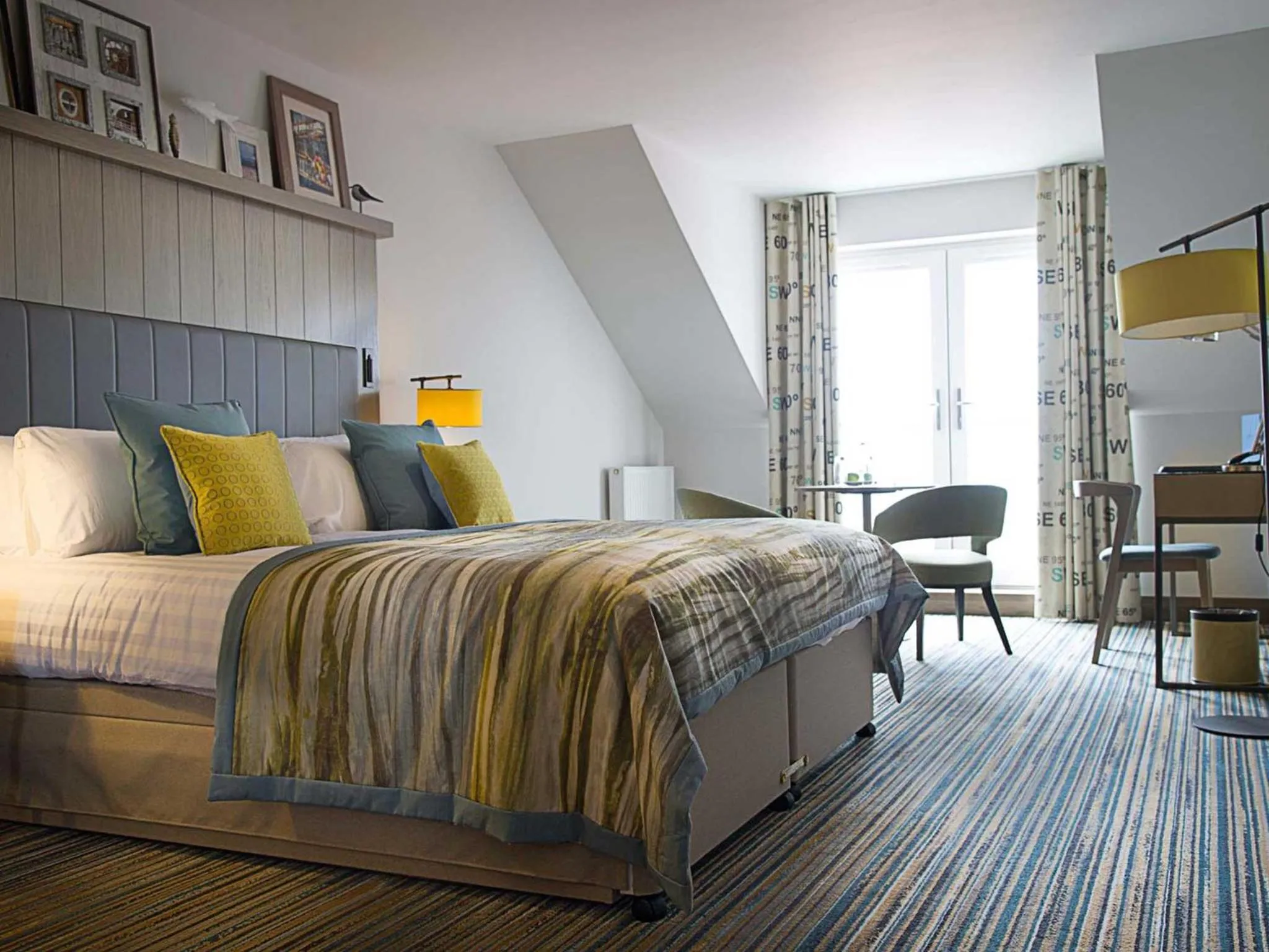 Photo of the whole room, Bed in The Waterside Hotel