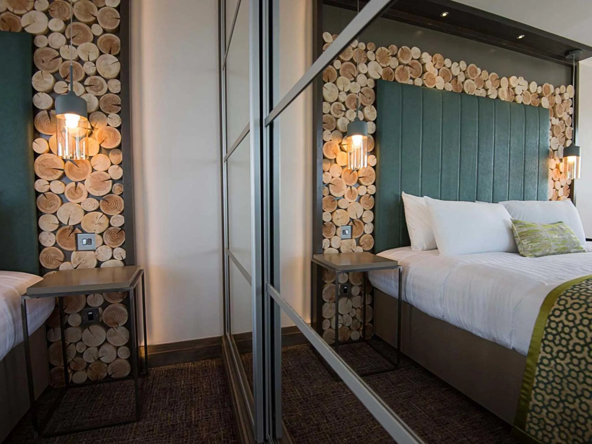 Bedroom, Bed in The Waterside Hotel