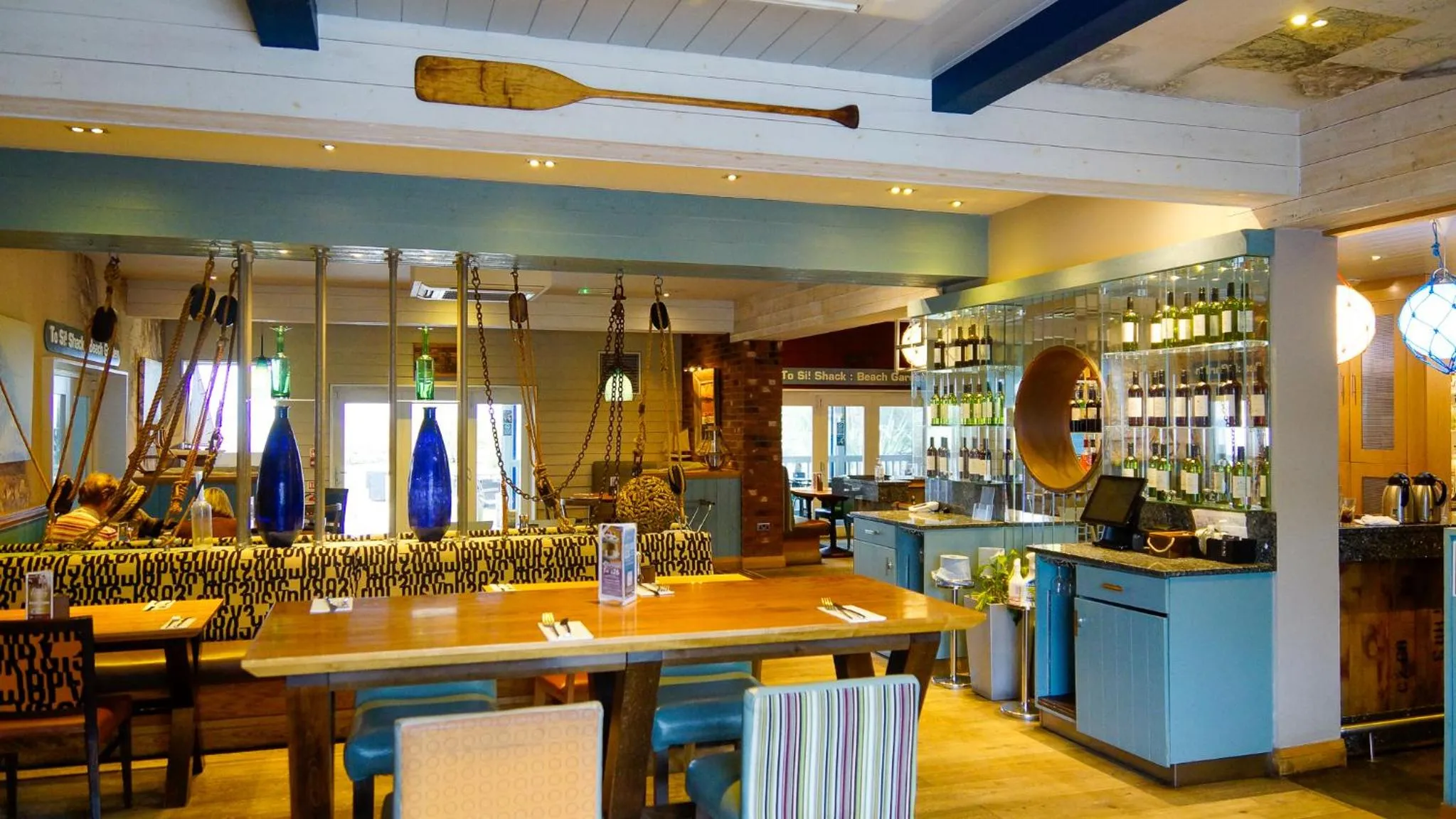 Restaurant/places to eat in The Waterside Hotel