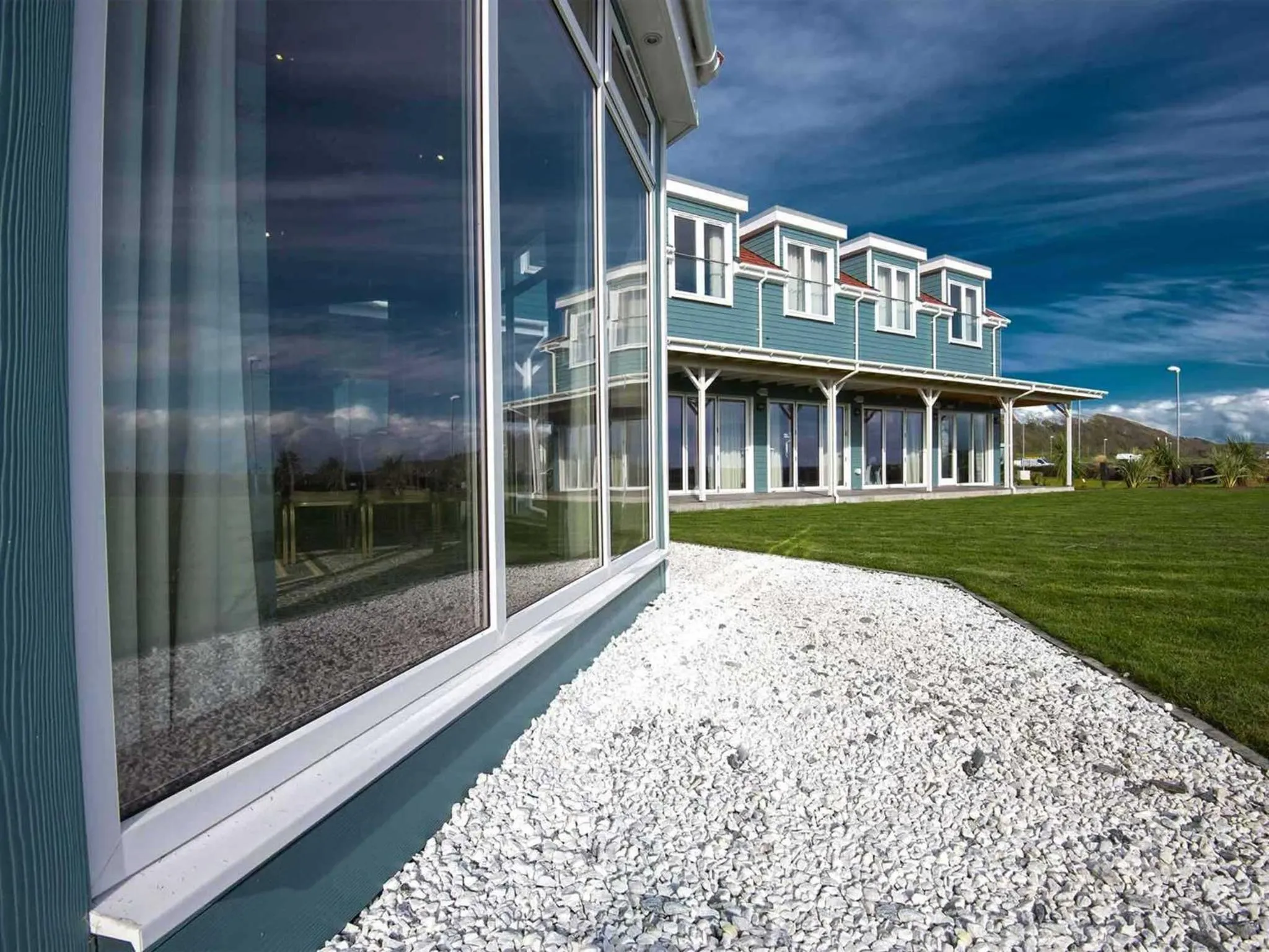 Garden in The Waterside Hotel