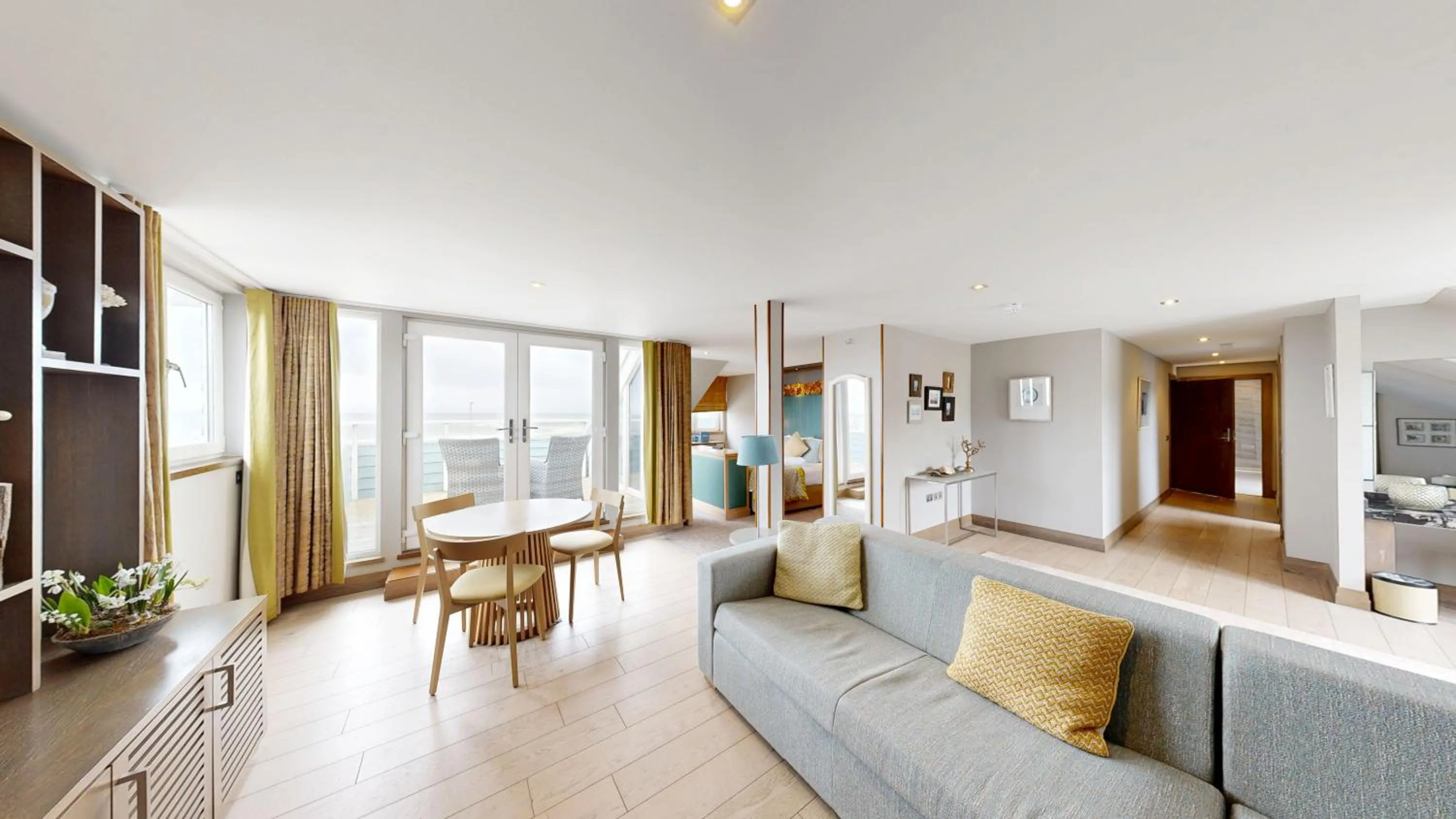 Living room in The Waterside Hotel