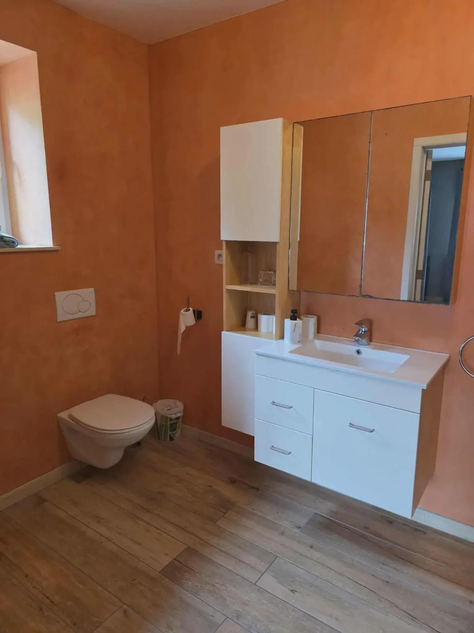 Double Room with Private Bathroom in Mer et Sable B&B Double Room with Private Bathroom in Mer et Sable B&B