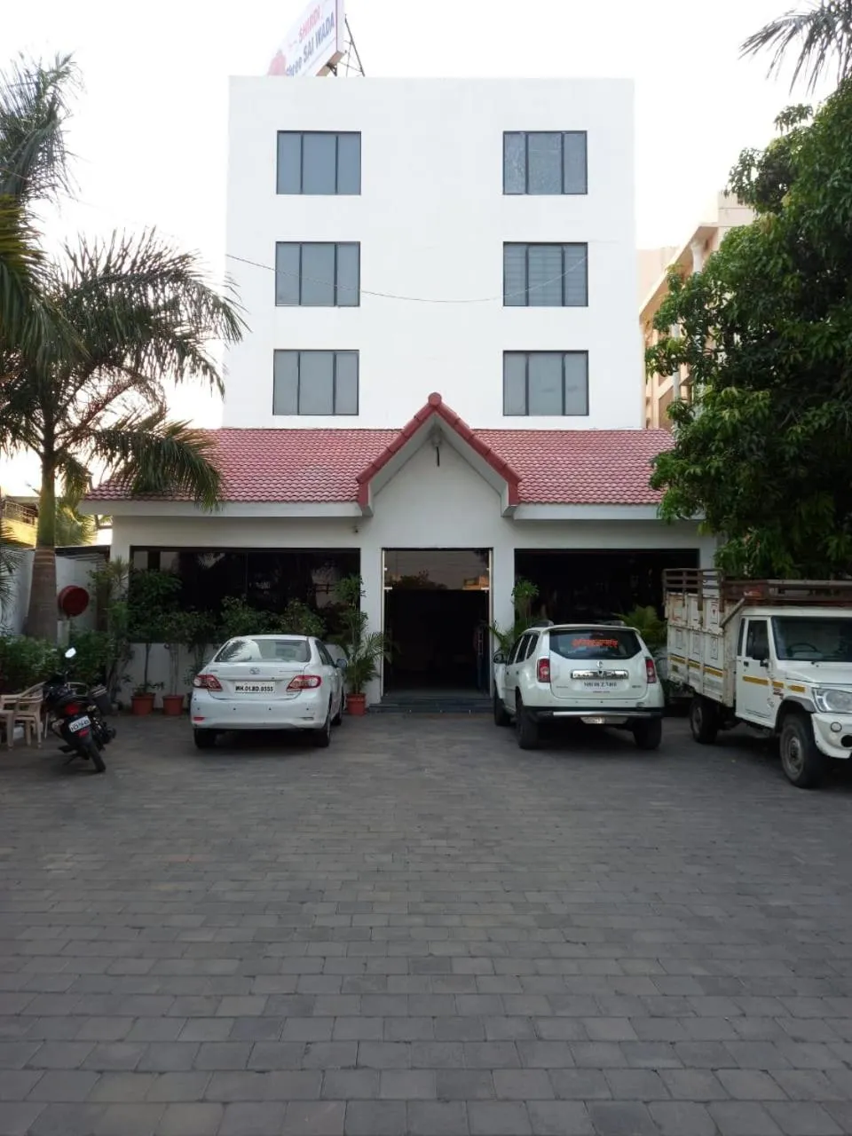 Hotel Shree Sai Wada
