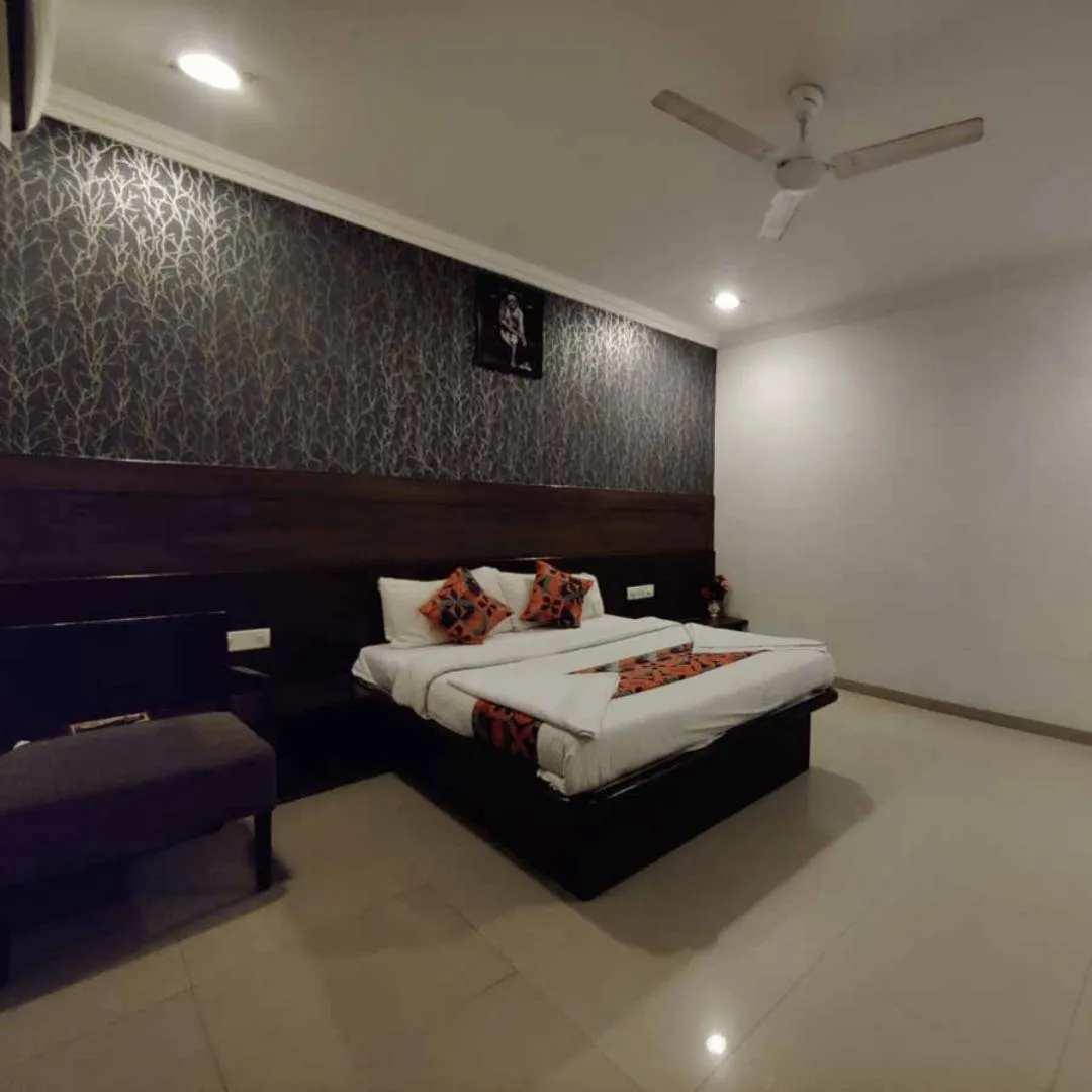 Hotel Shree Sai Wada