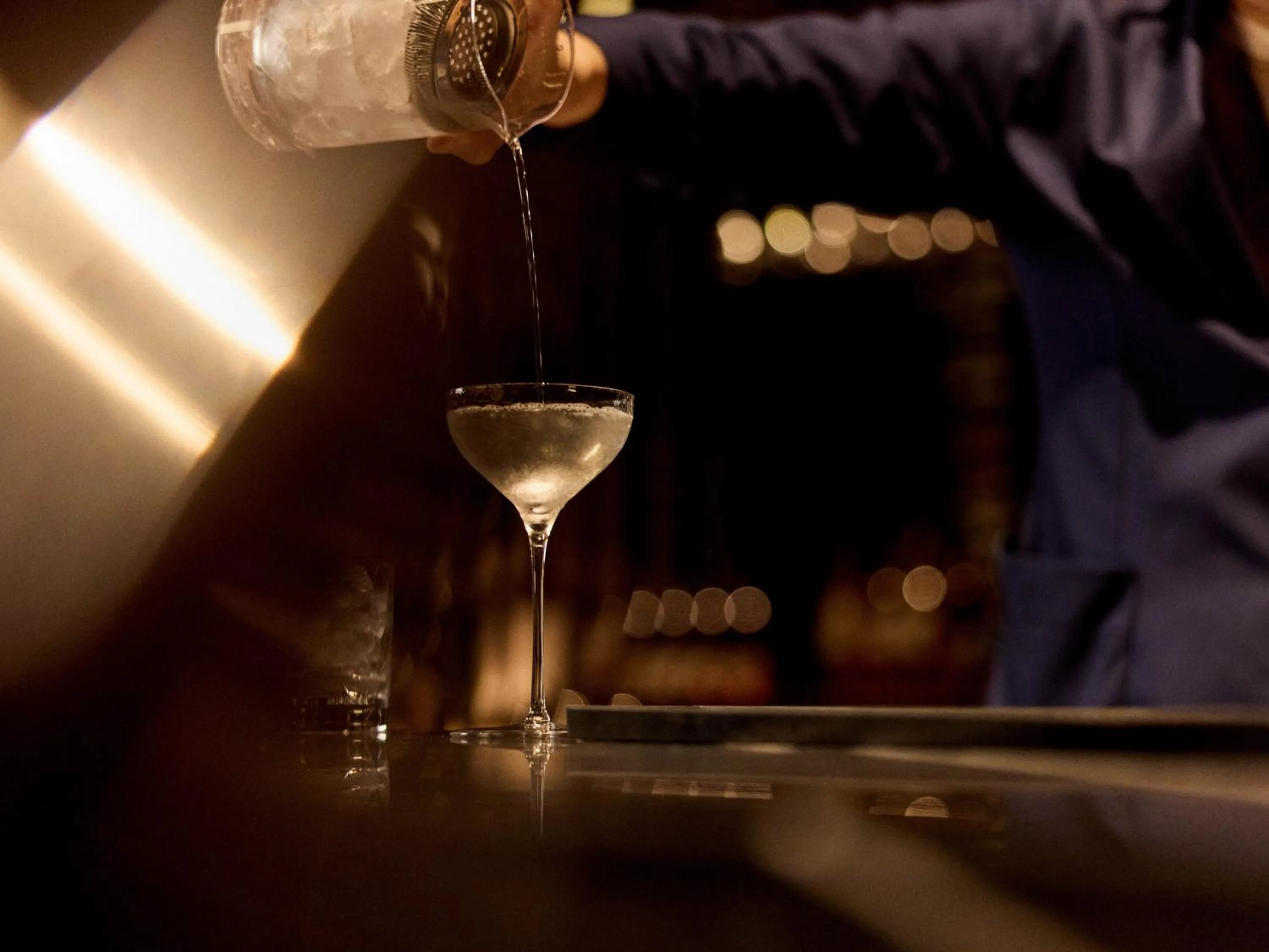 Lounge or bar in Thompson Shanghai Expo