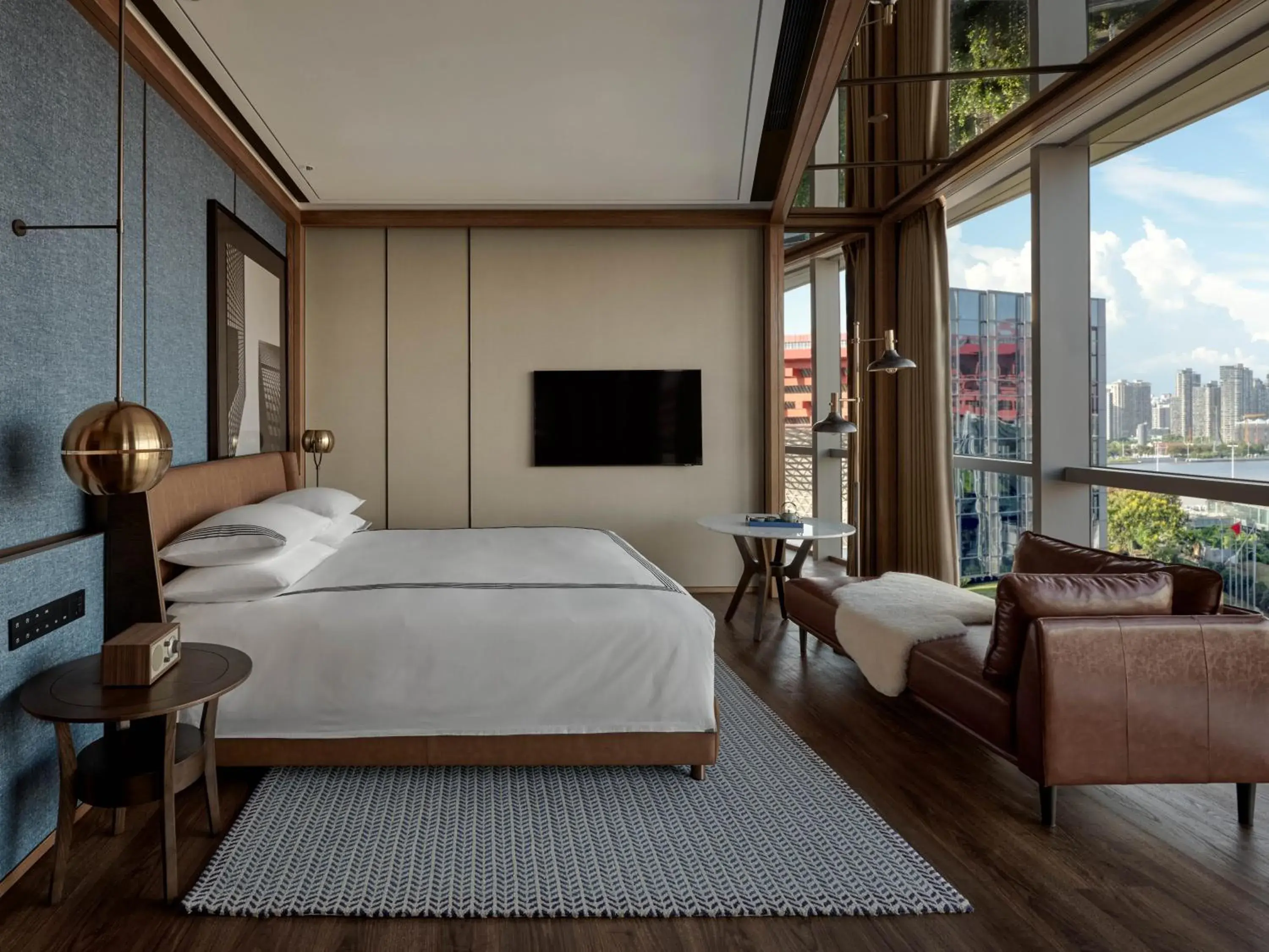 Photo of the whole room, Bed in Thompson Shanghai Expo Photo of the whole room, Bed in Thompson Shanghai Expo