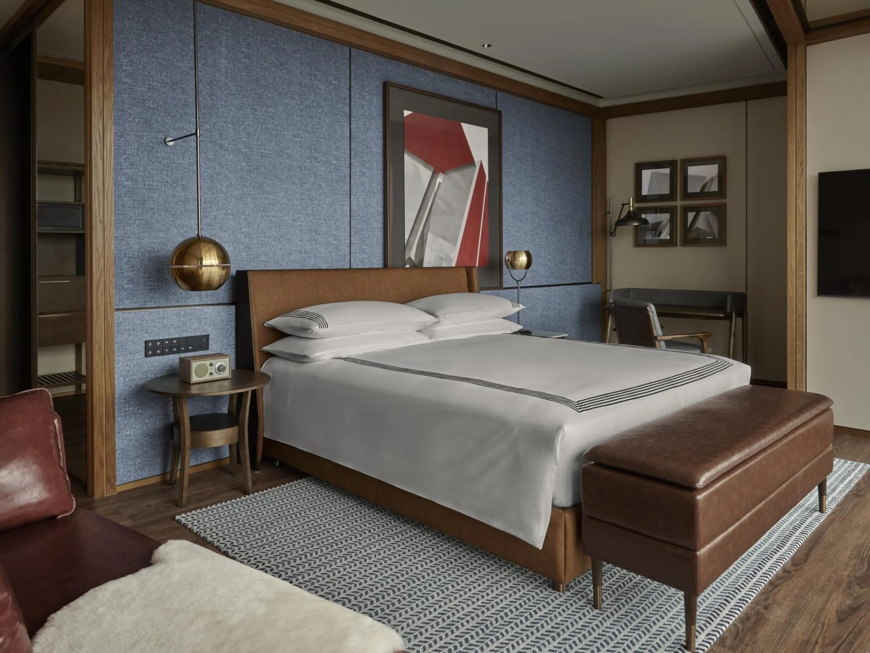 Photo of the whole room, Bed in Thompson Shanghai Expo