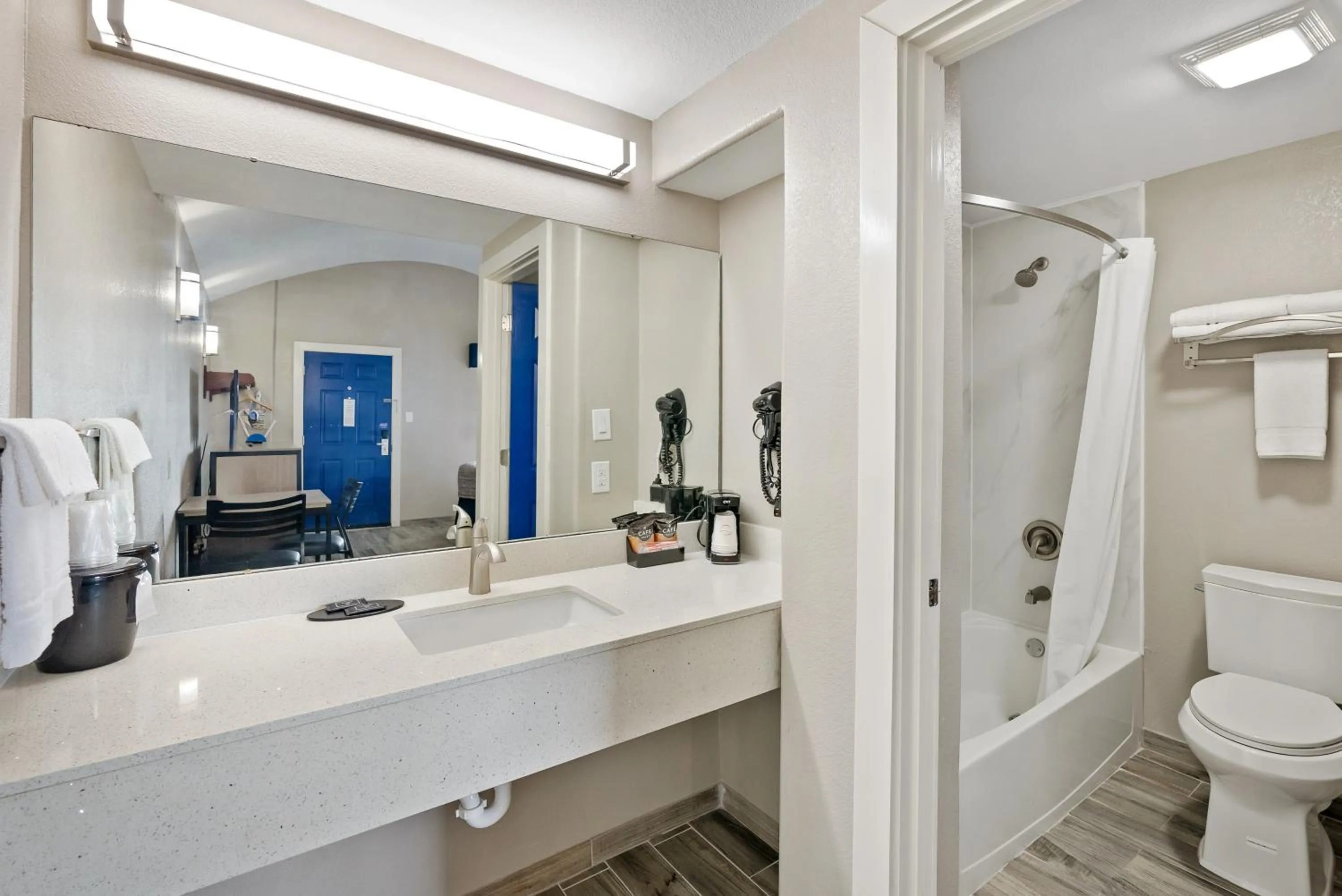 Shower in Blue Wave Inn