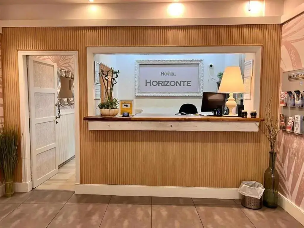 Lobby or reception in Hotel Horizonte Lobby or reception in Hotel Horizonte