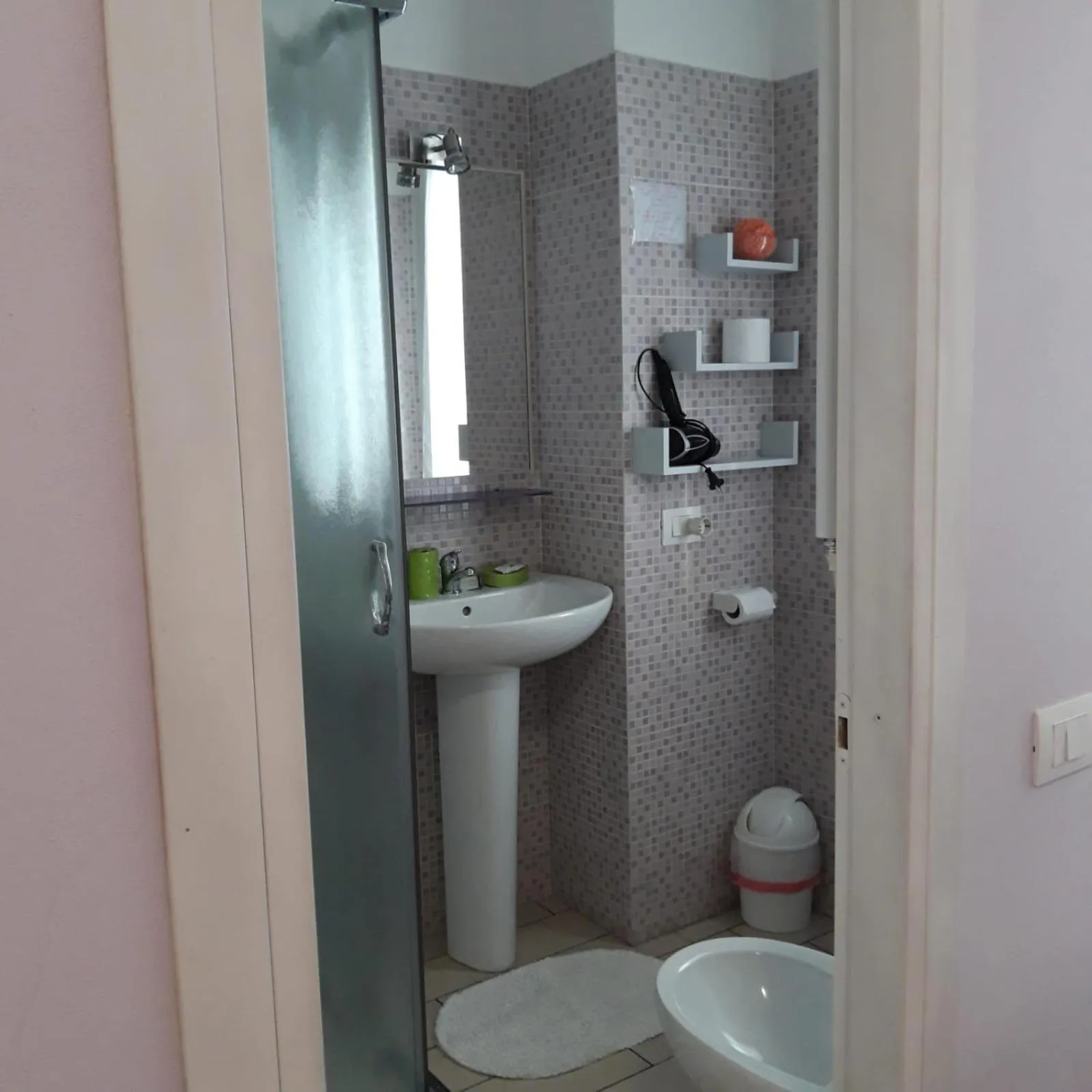 Shower, Bathroom in B&B Da Ninetta