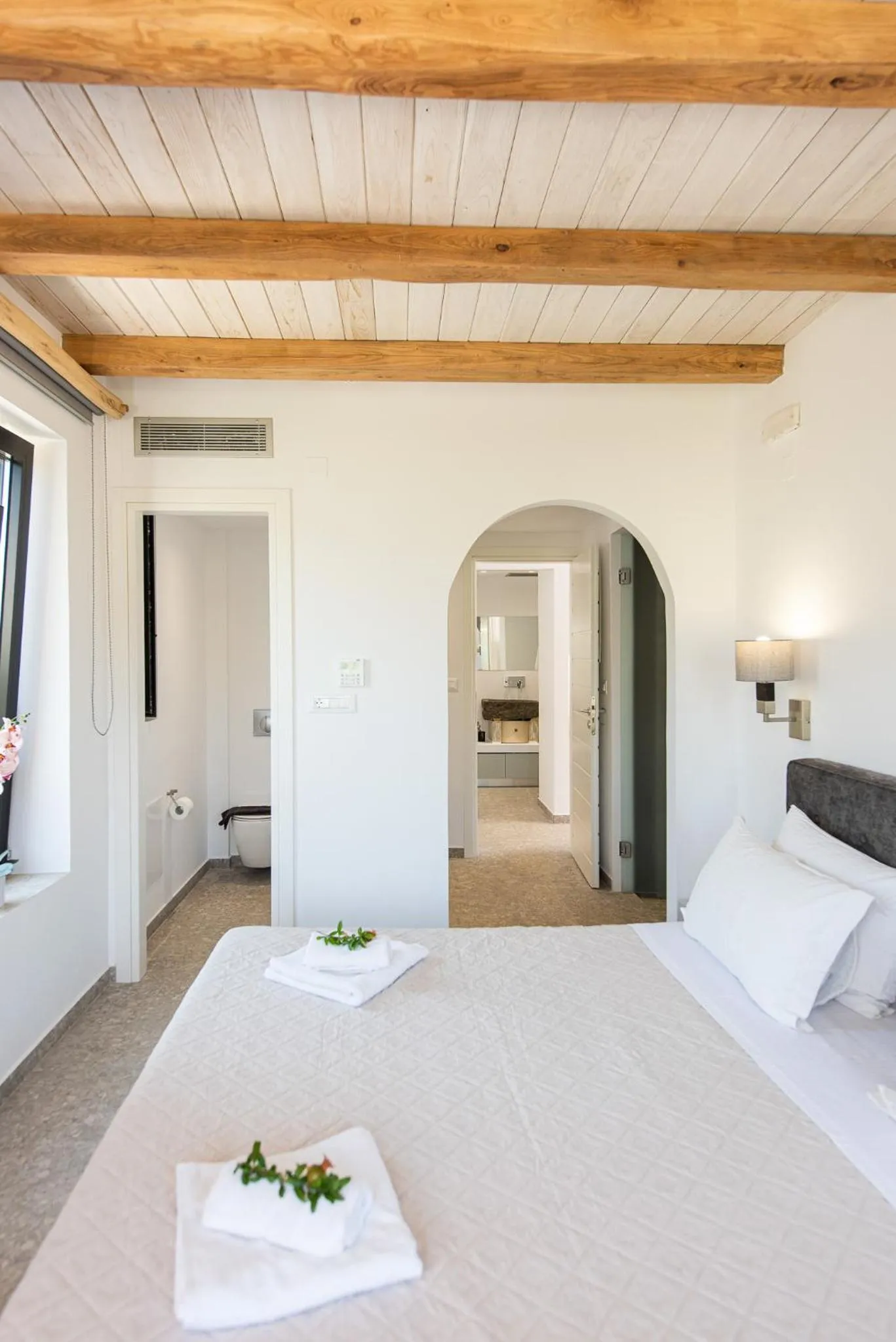 Bed in Lameriana Luxury Village