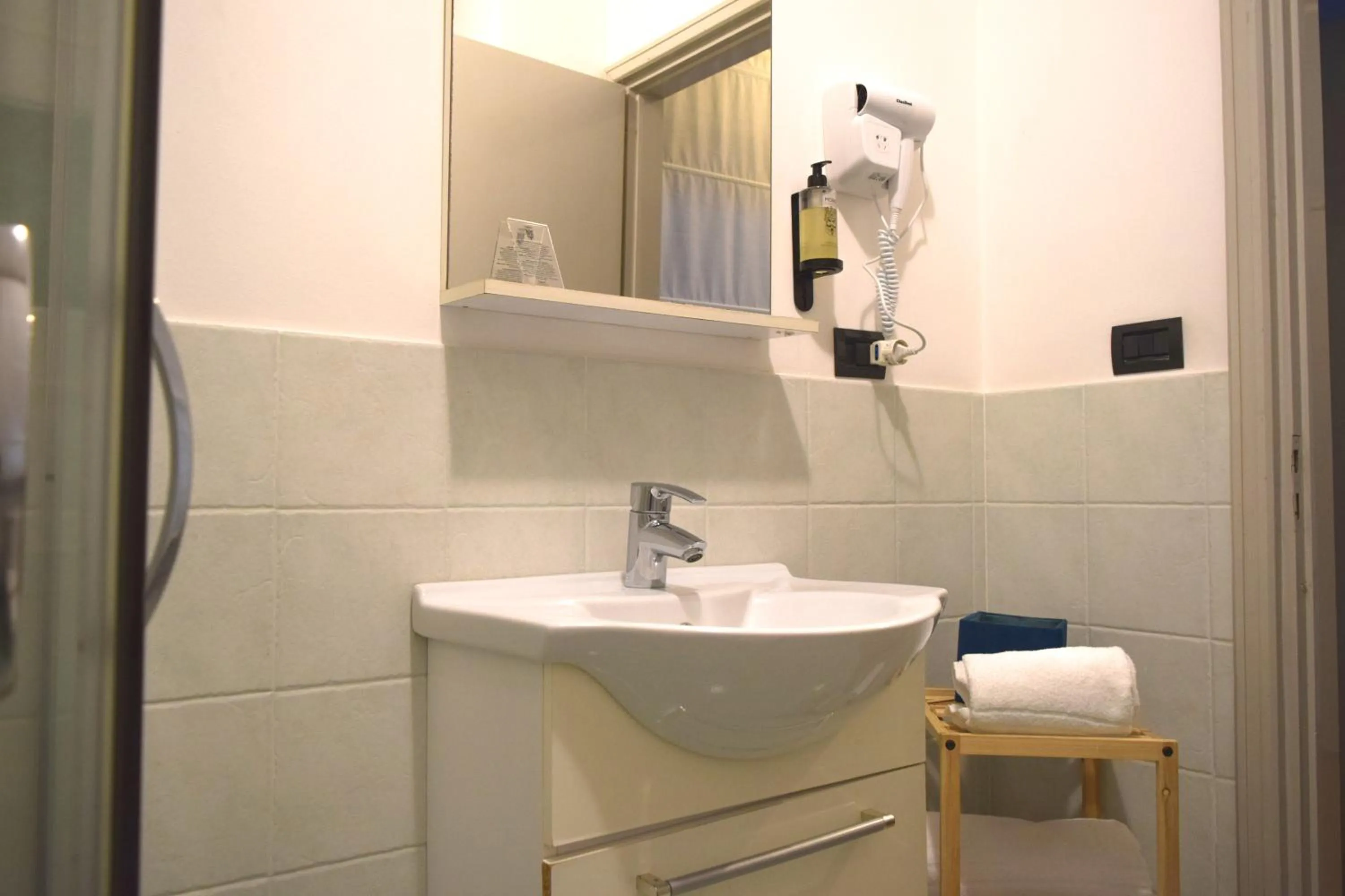 Shower in Alta Dimora b&b suites