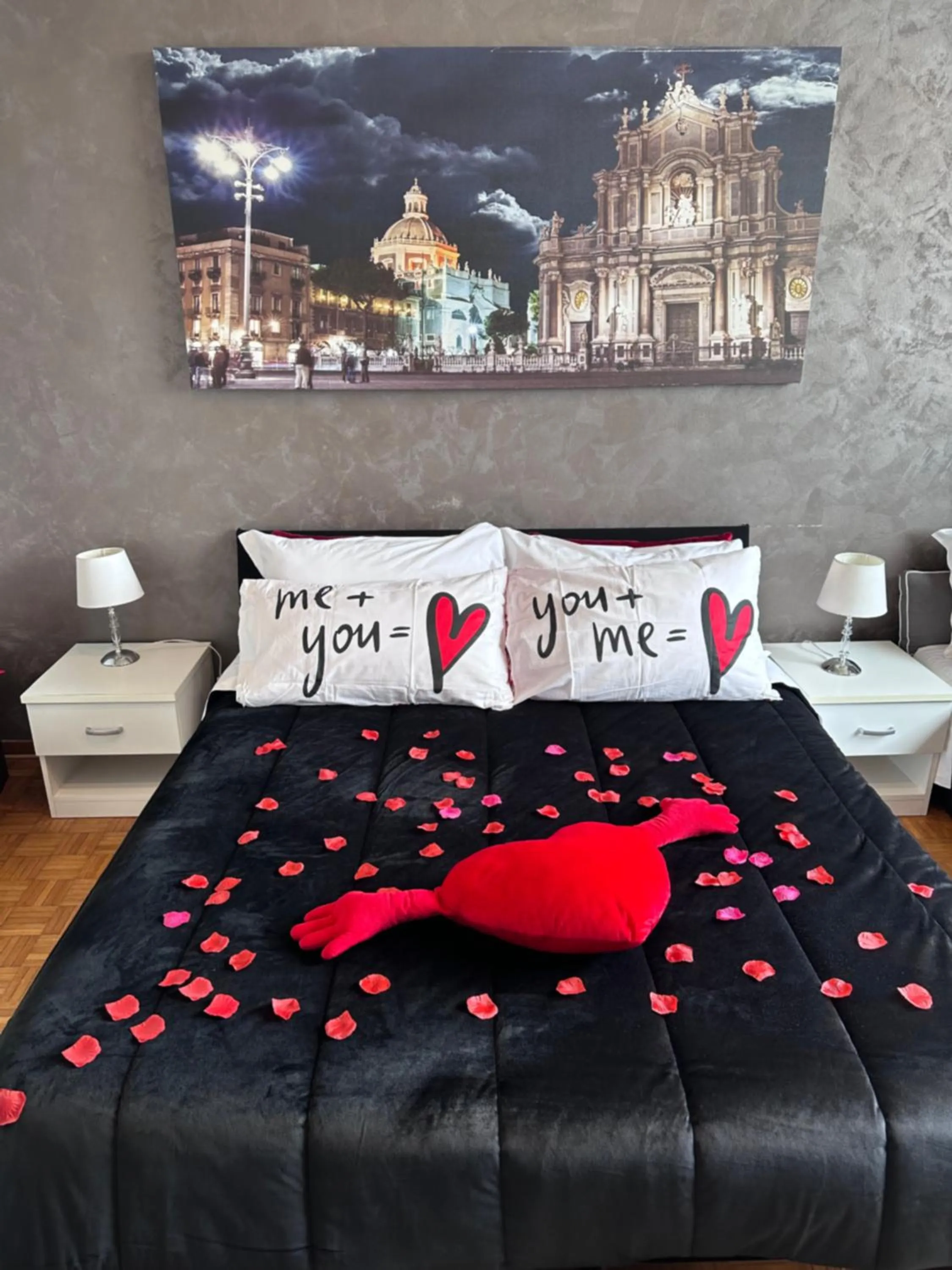 Decorative detail, Bed in Alta Dimora b&b suites