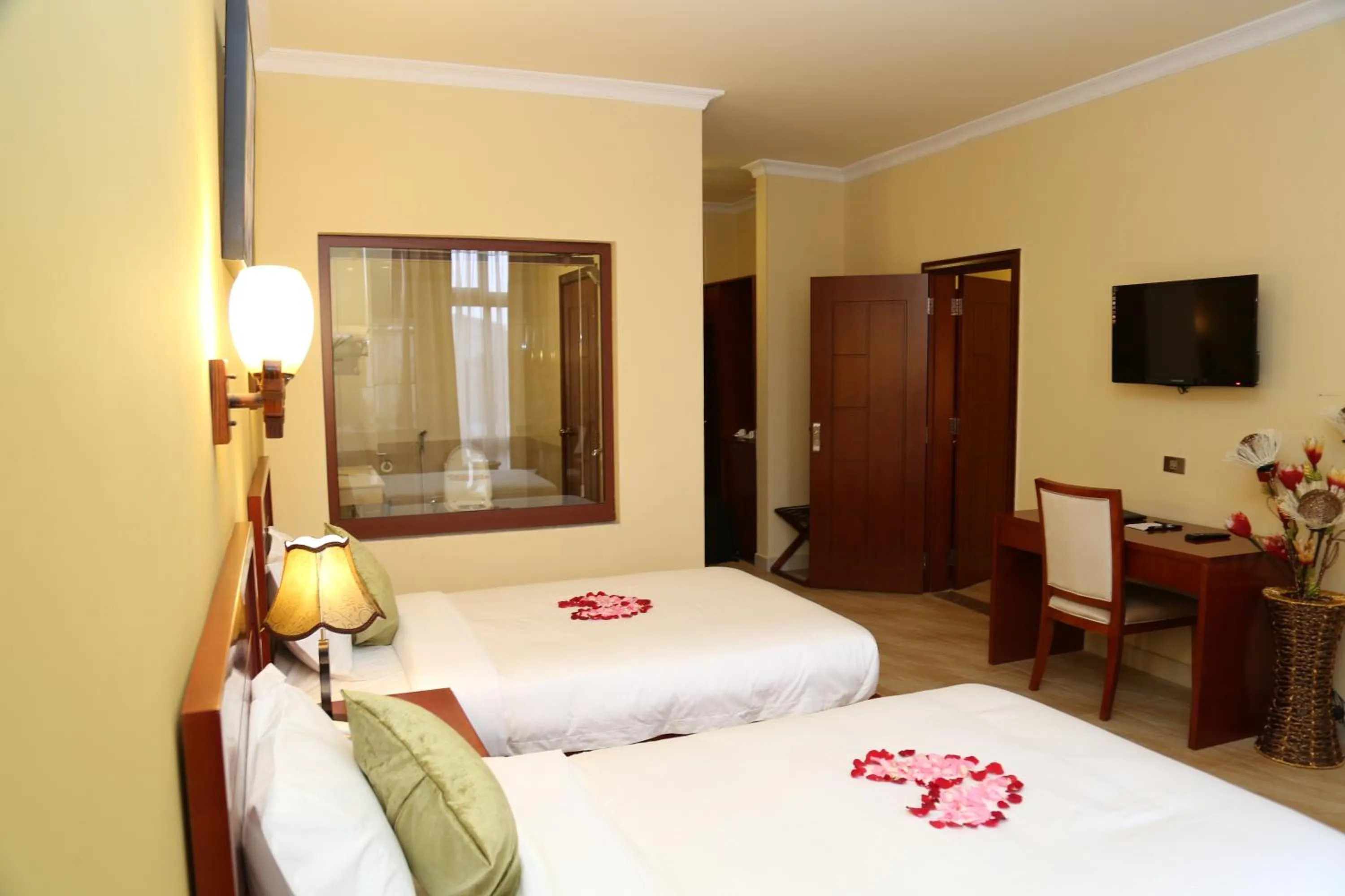 TV and multimedia, Bed in Ye Afoli International Hotel