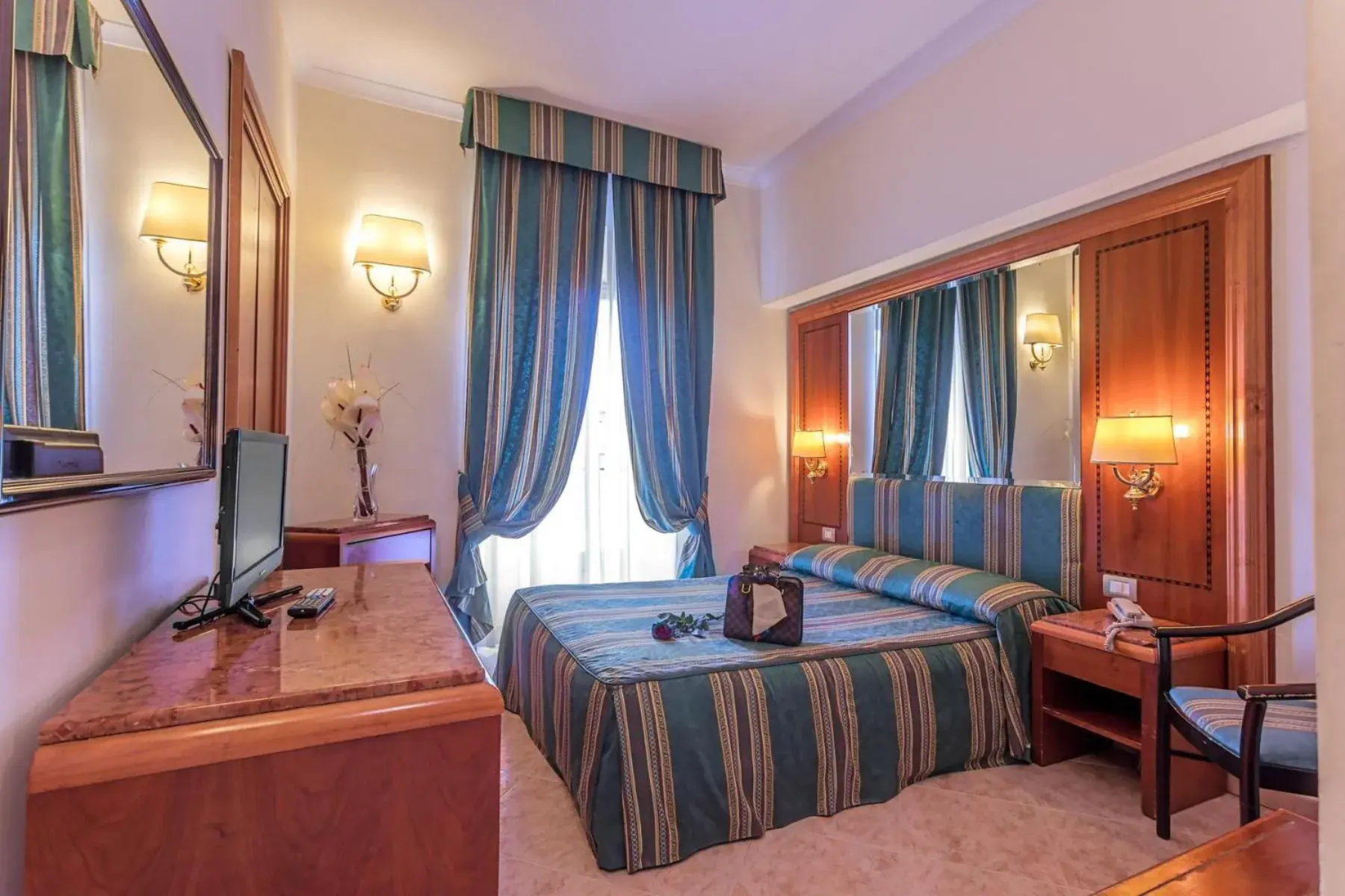 Photo of the whole room in Raeli Hotel Lazio Photo of the whole room in Raeli Hotel Lazio