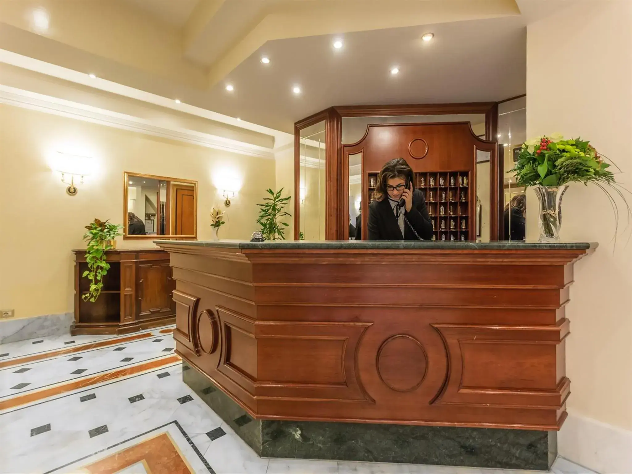 Lobby or reception in Raeli Hotel Lazio Lobby or reception in Raeli Hotel Lazio