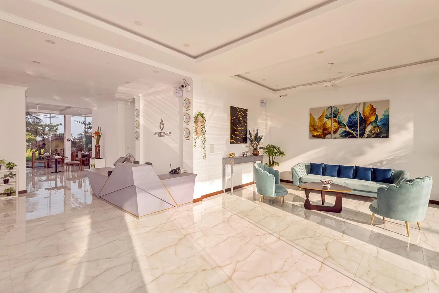 Lobby or reception in Beverly Beach Hotel & Transit