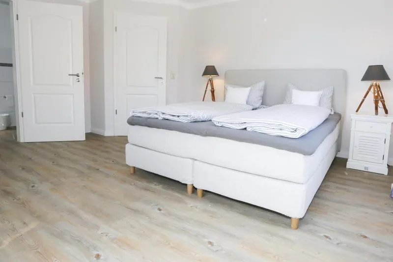 Decorative detail, Bed in Hotel & Ferienunterkünfte Hus Seeblick