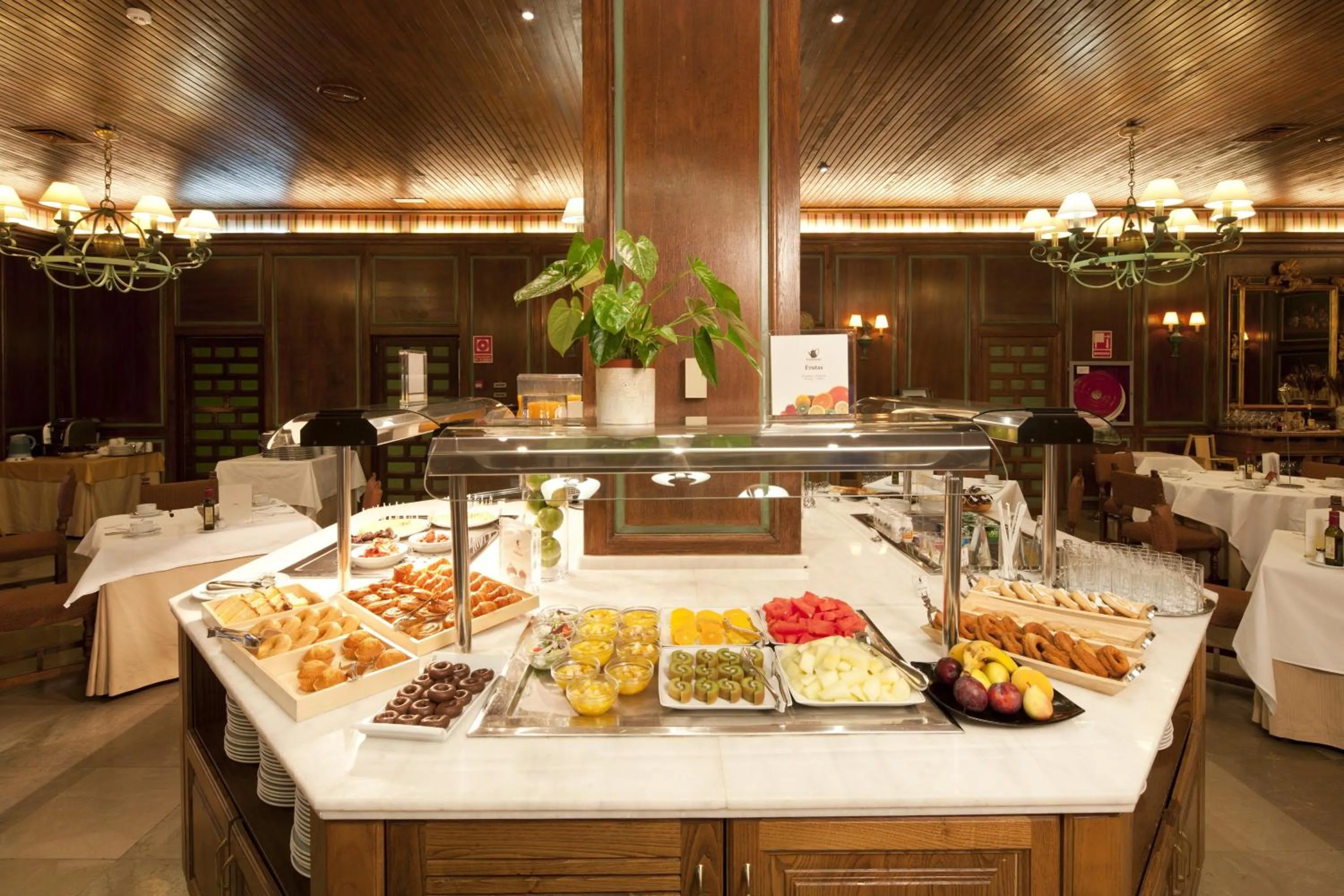 Restaurant/places to eat in Parador de Cervera de Pisuerga