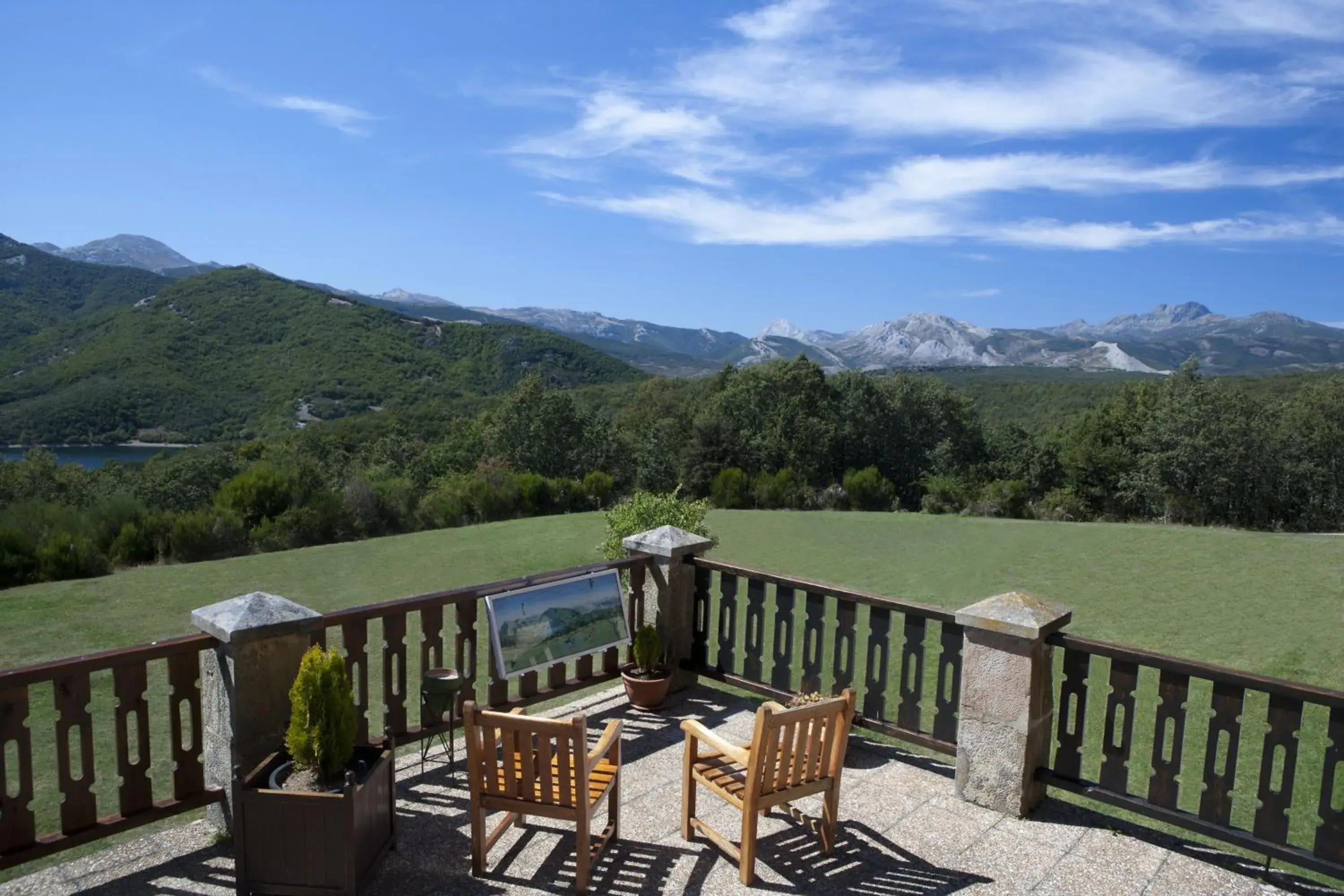 Mountain view in Parador de Cervera de Pisuerga Mountain view in Parador de Cervera de Pisuerga