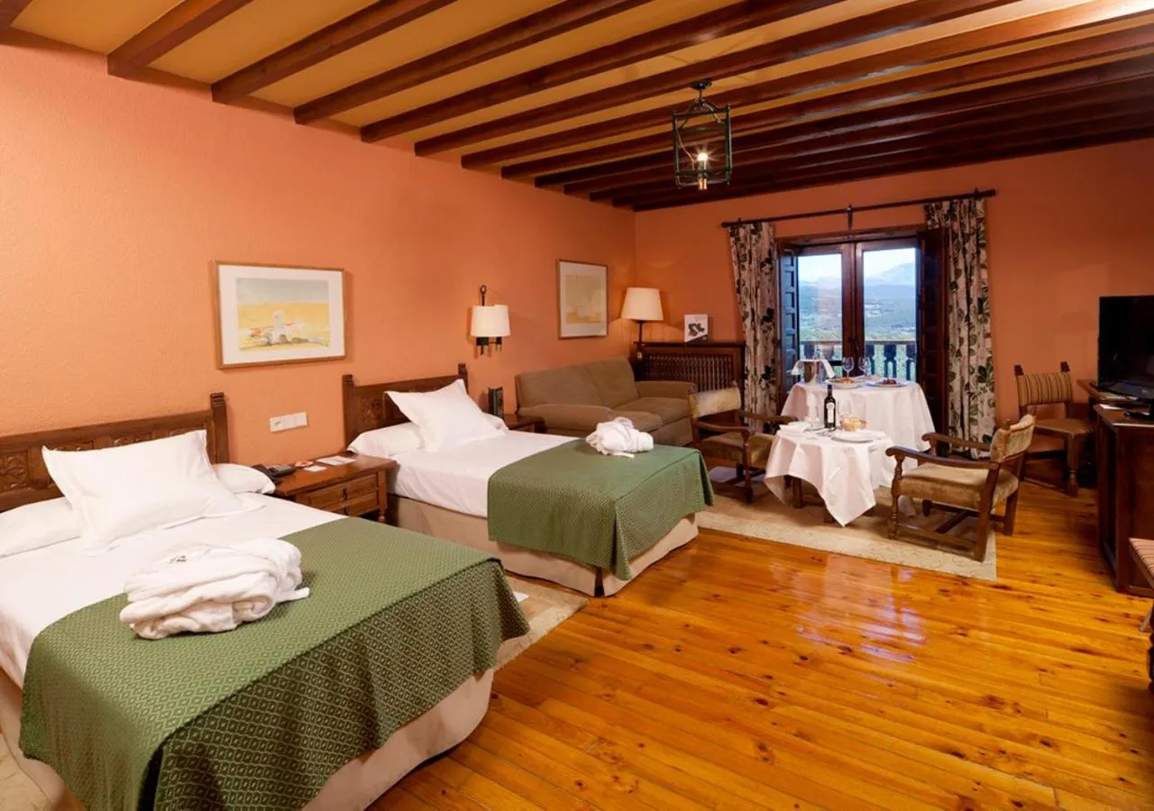 Photo of the whole room in Parador de Cervera de Pisuerga