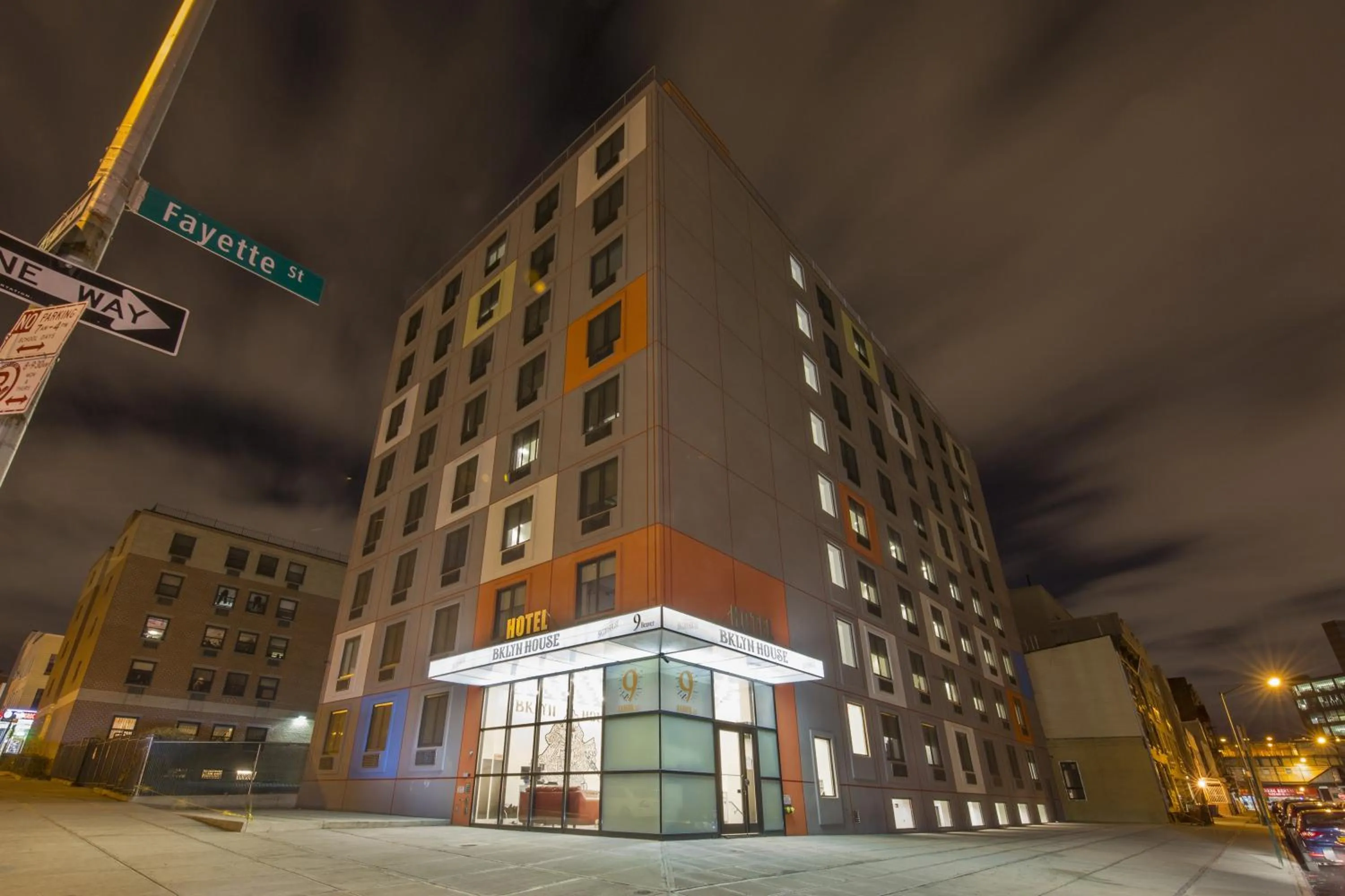 Facade/entrance in Bklyn House Hotel New York Brooklyn