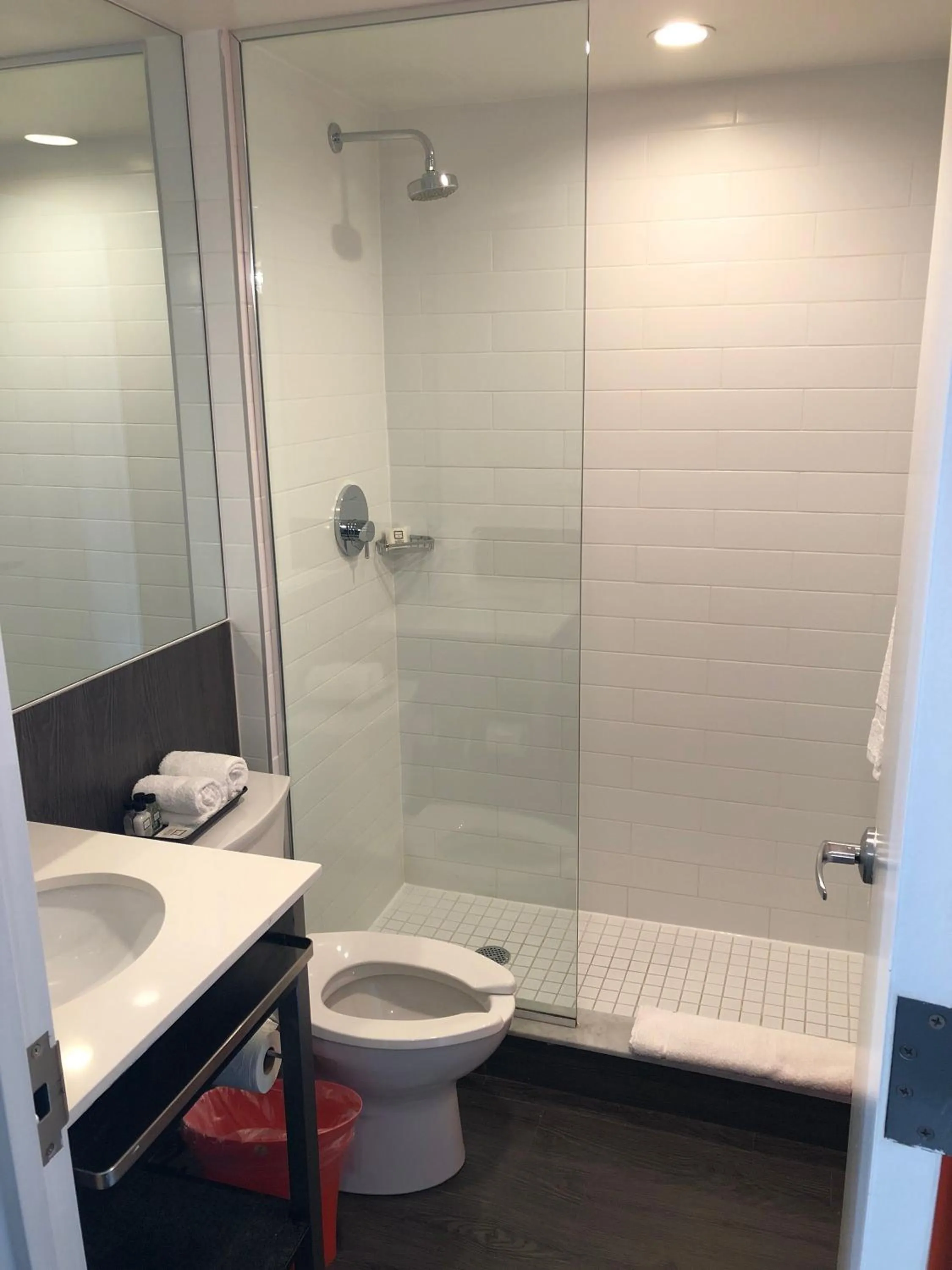 Shower in Bklyn House Hotel New York Brooklyn