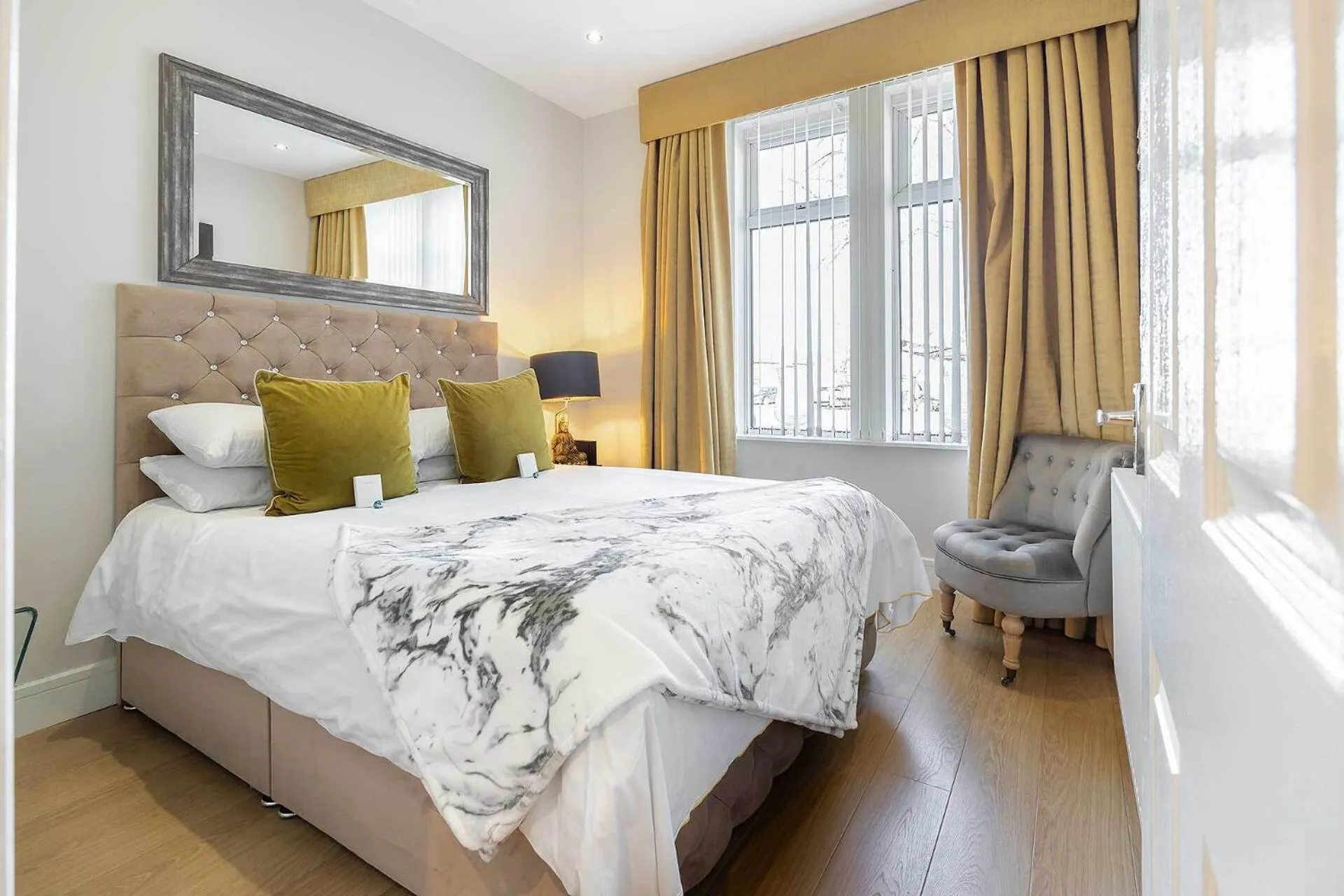 Bedroom, Bed in Carmel Apartments