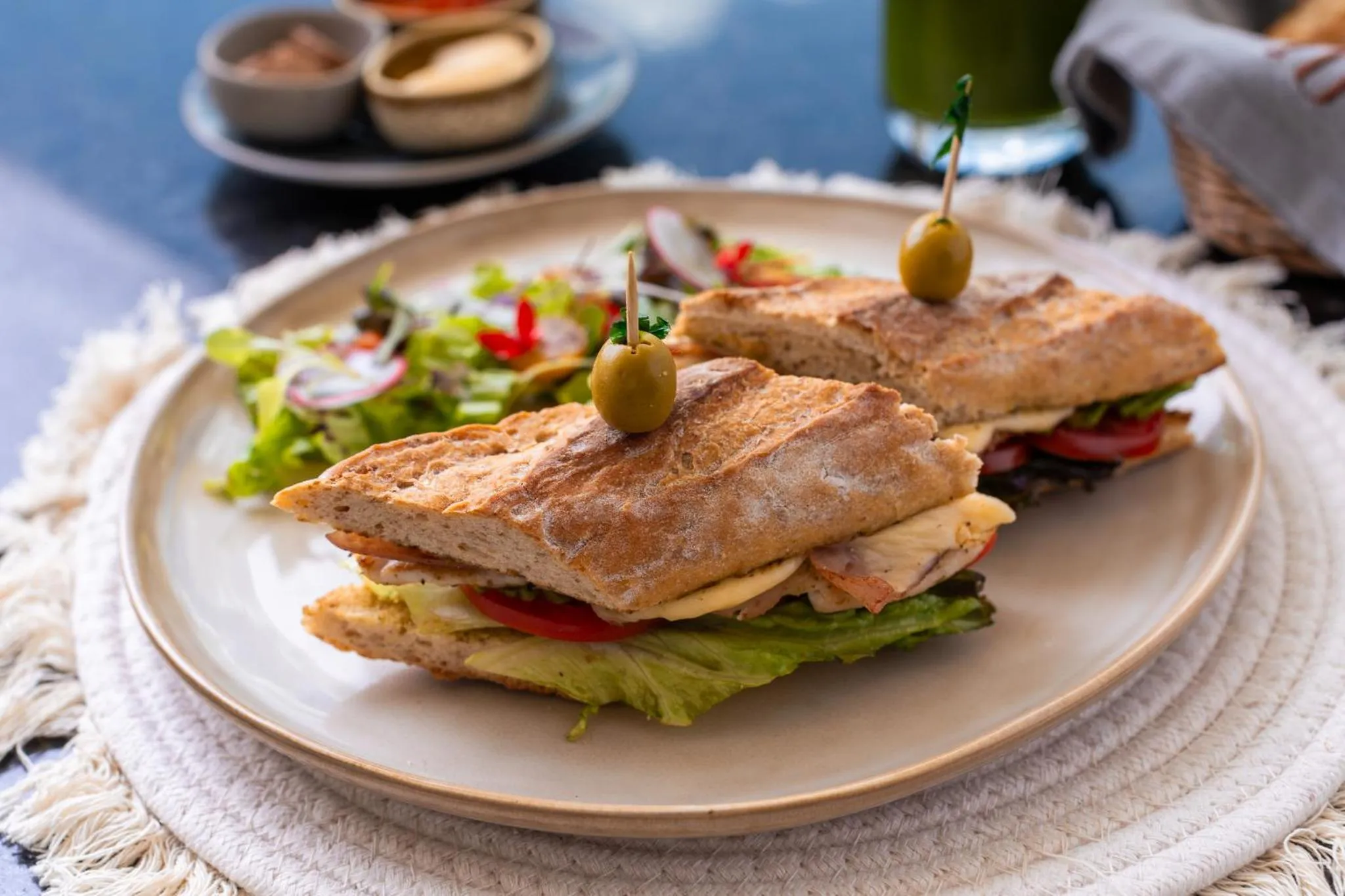 Restaurant/places to eat in Hotel Casa Hipil