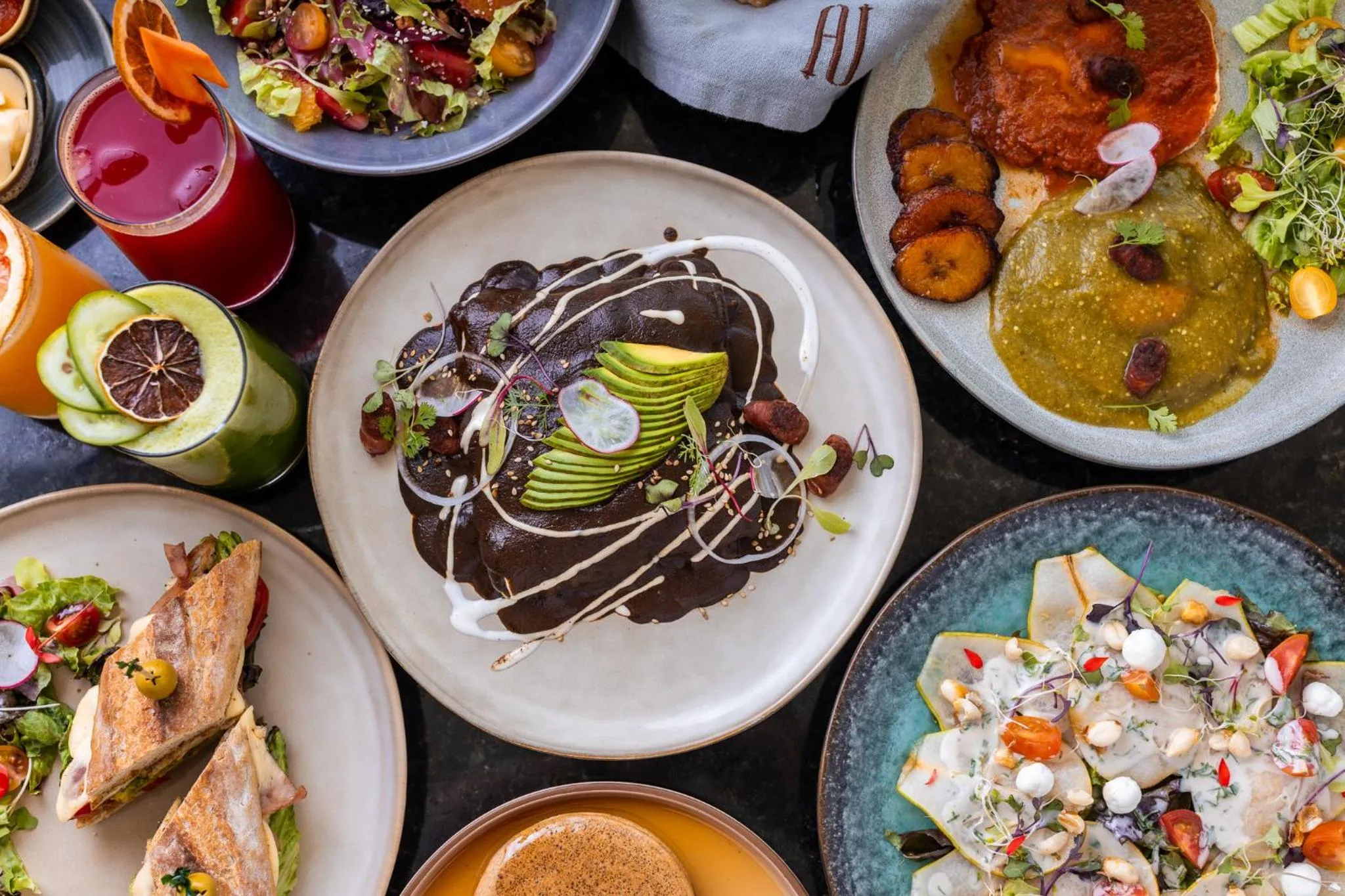 Restaurant/places to eat in Hotel Casa Hipil