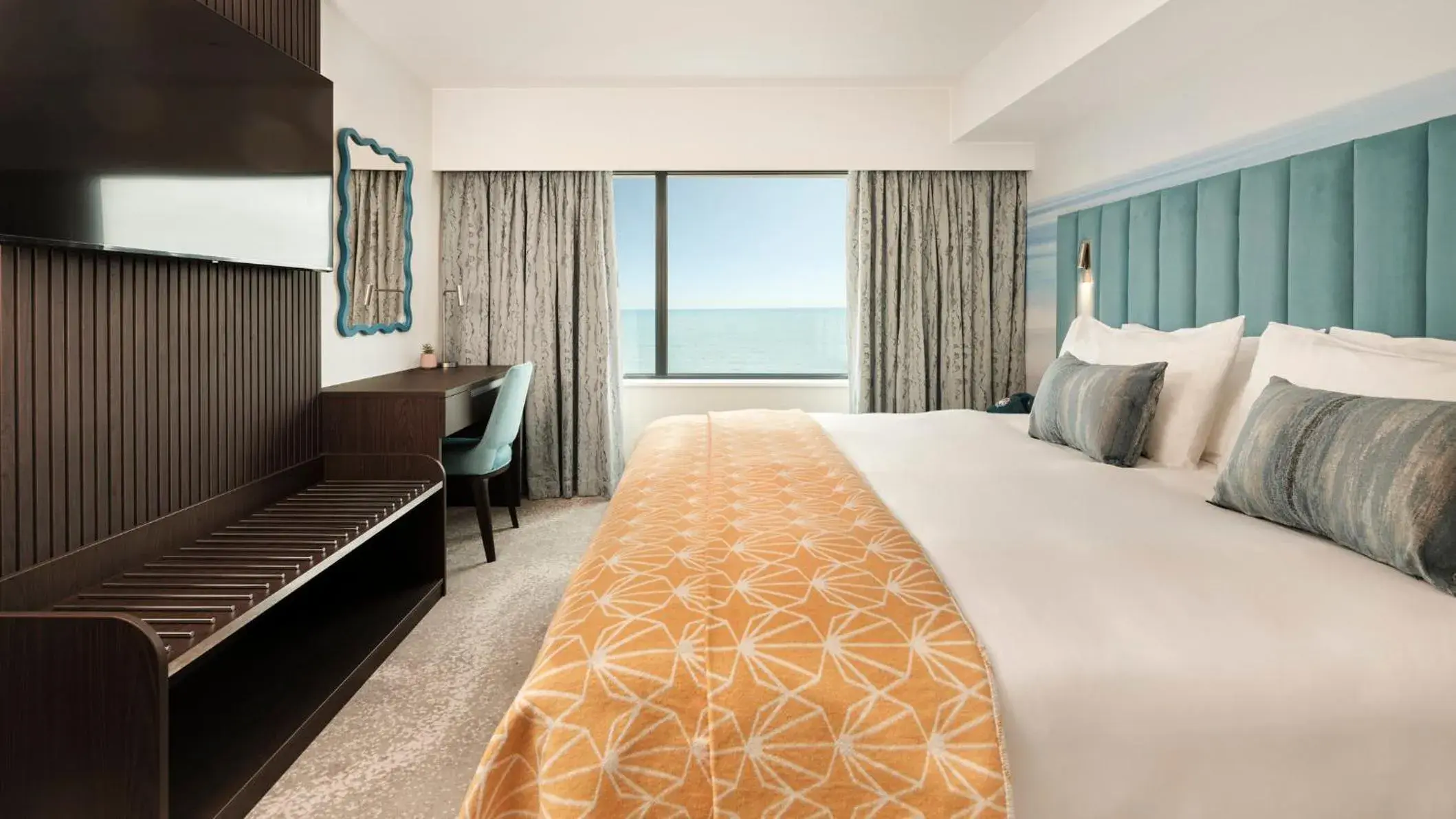 King Room with Side Sea View - Non-Smoking in Hotel Indigo Torquay, By IHG King Room with Side Sea View - Non-Smoking in Hotel Indigo Torquay, By IHG