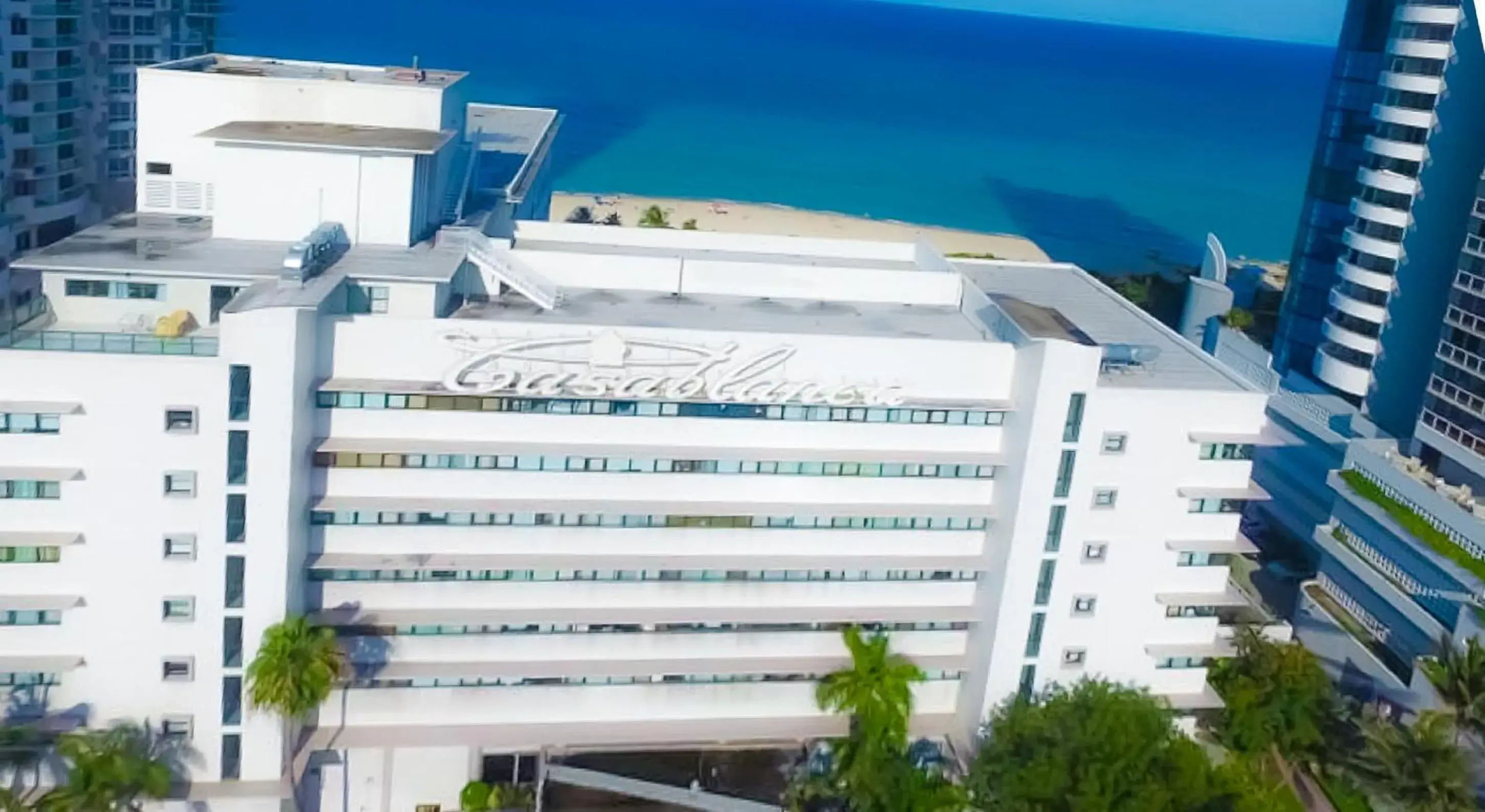 Property building in Ocean Front Casablanca Studios with FULL KITCHENS & Beach access By BL Rentals Property building in Ocean Front Casablanca Studios with FULL KITCHENS & Beach access By BL Rentals