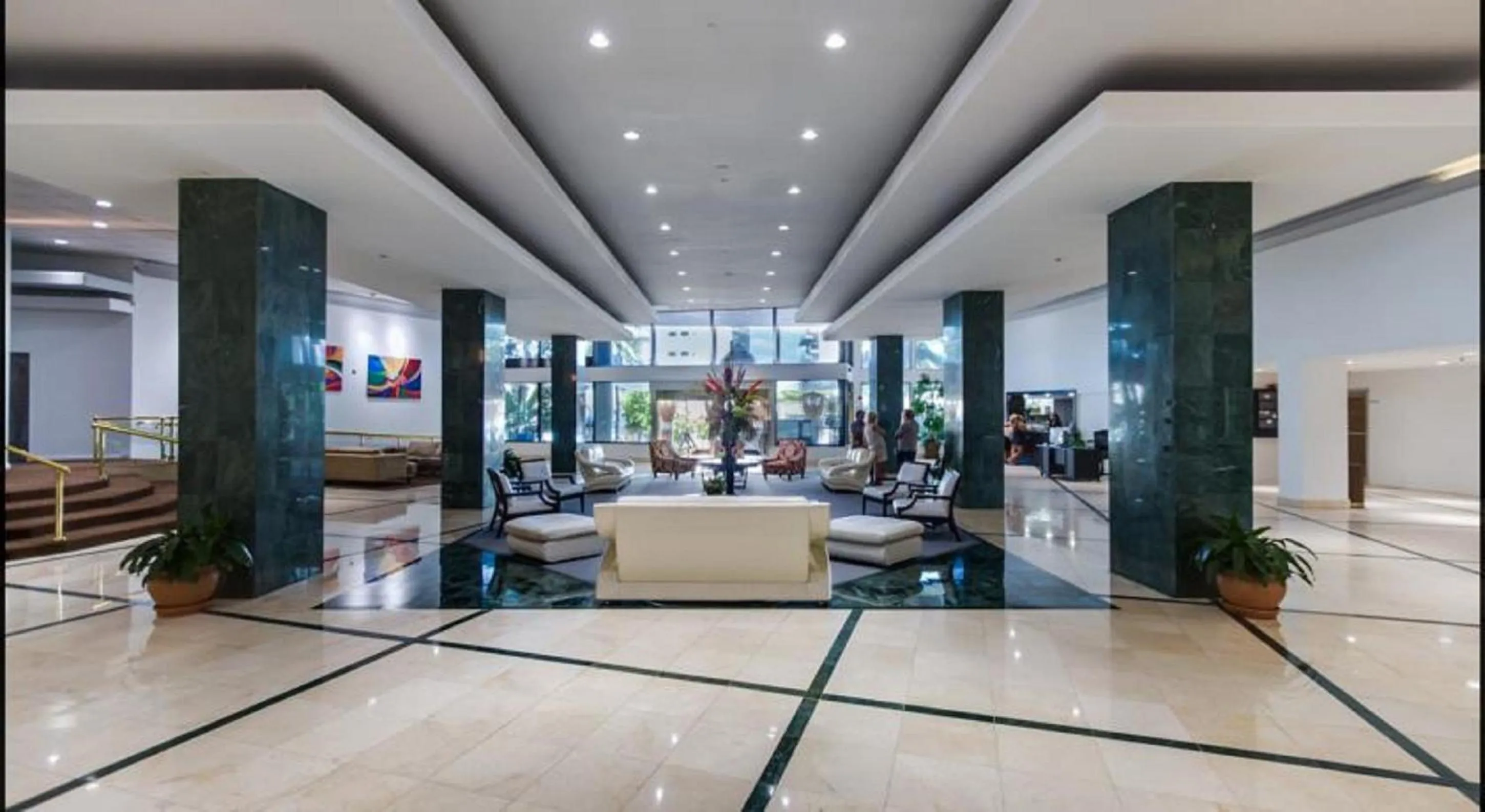 Lobby or reception in Ocean Front Casablanca Studios with FULL KITCHENS & Beach access By BL Rentals