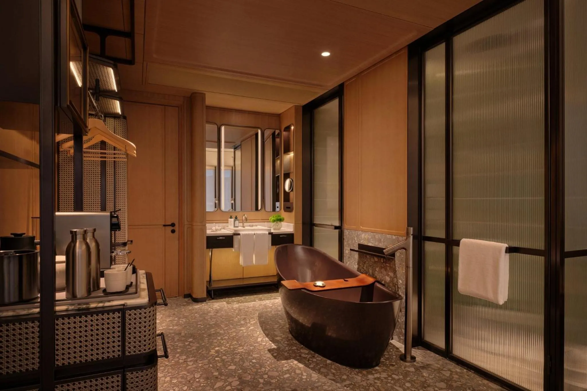 Photo of the whole room, Bed in Kimpton Tsim Sha Tsui Hong Kong