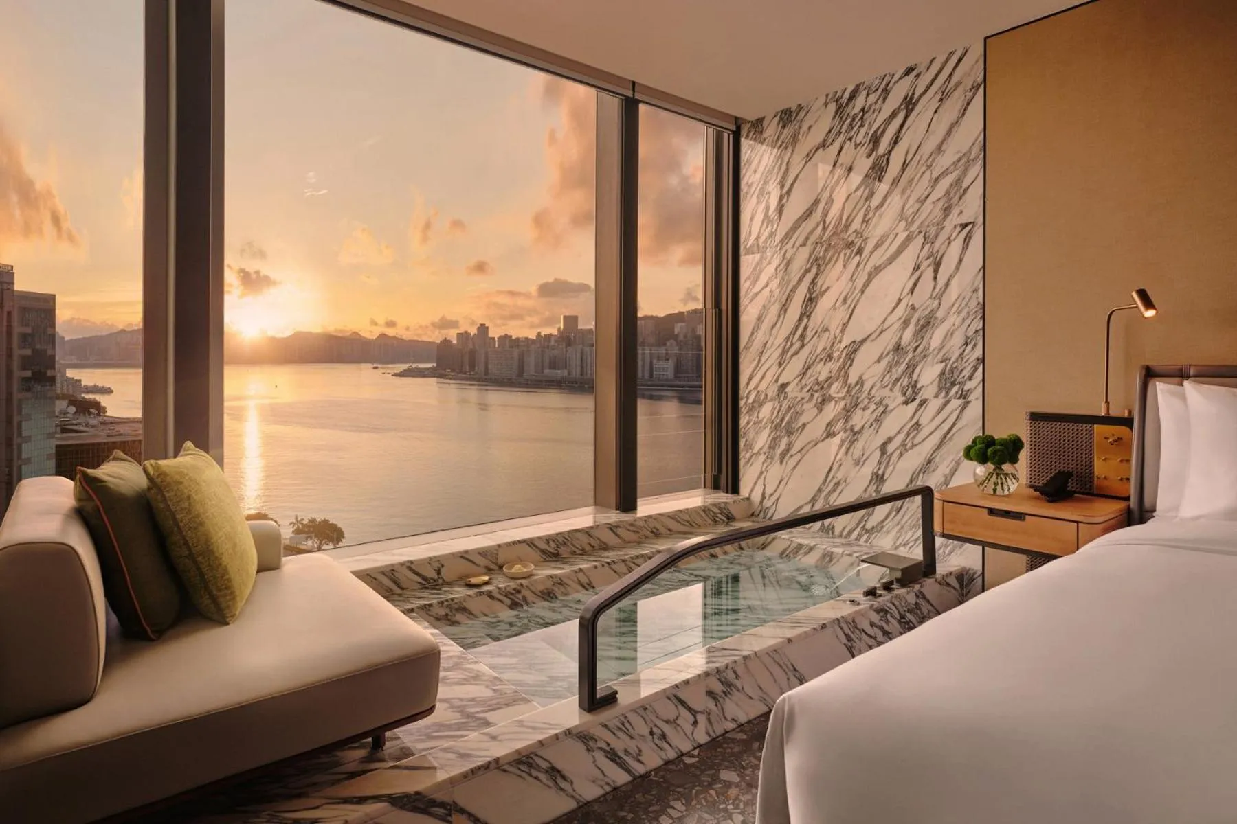 Bedroom, Bed in Kimpton Tsim Sha Tsui Hong Kong